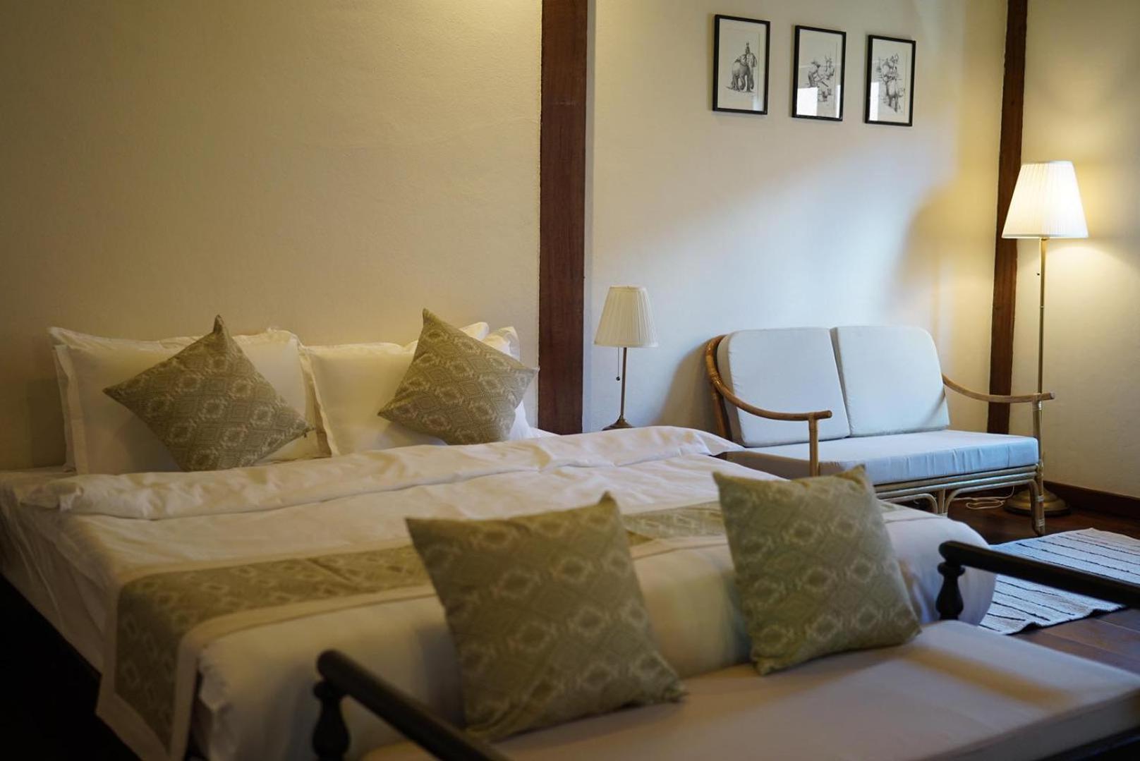 Deluxe Room - Photo 8