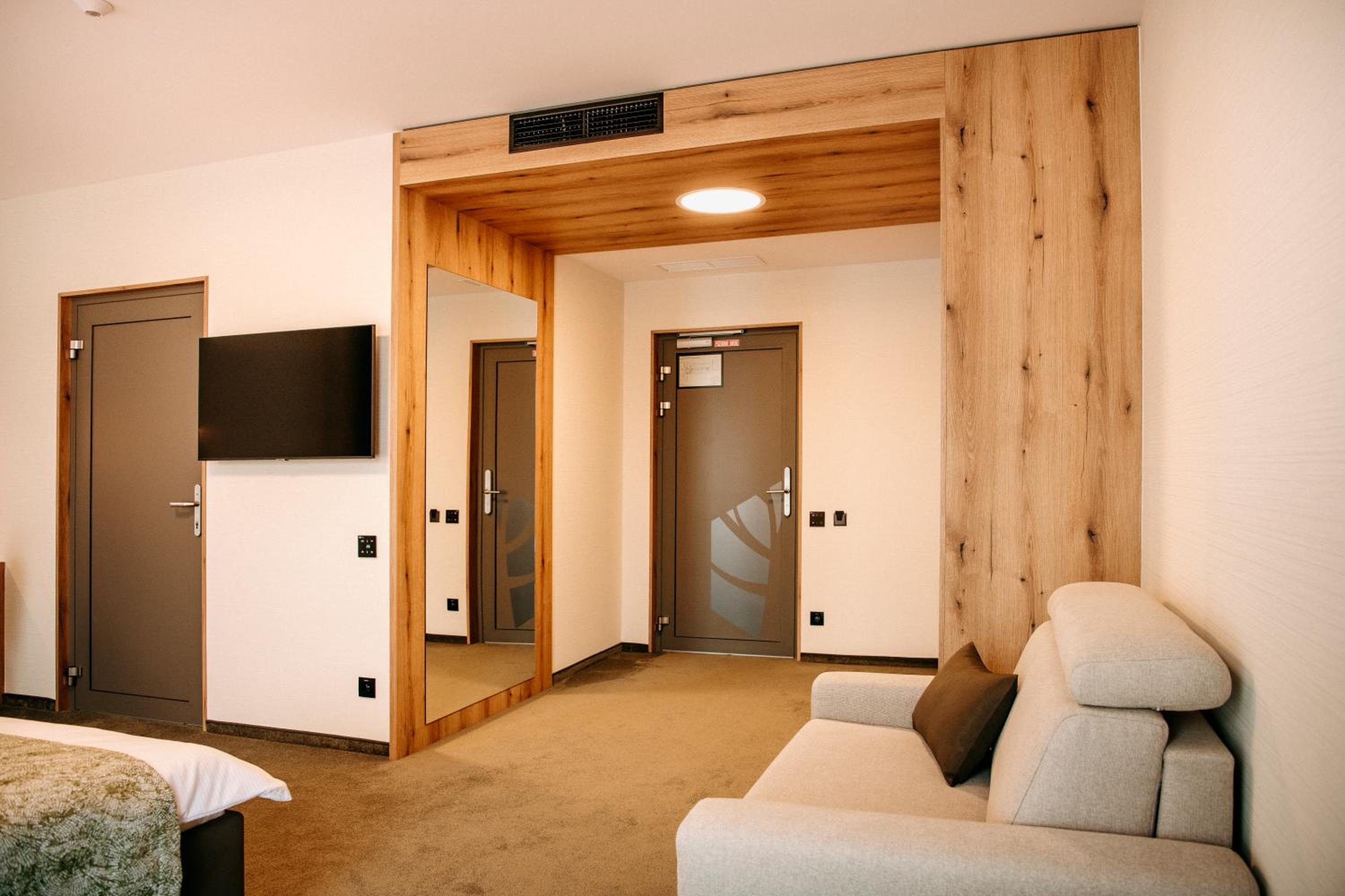 Apartment - Photo 2