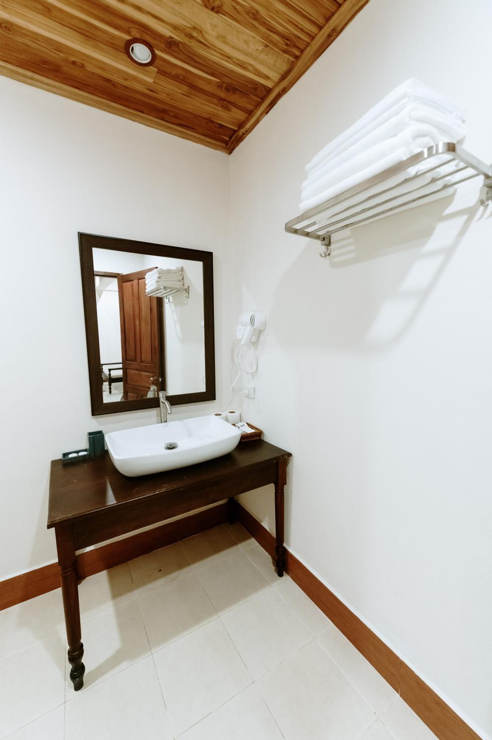 Triple Room - Photo 6