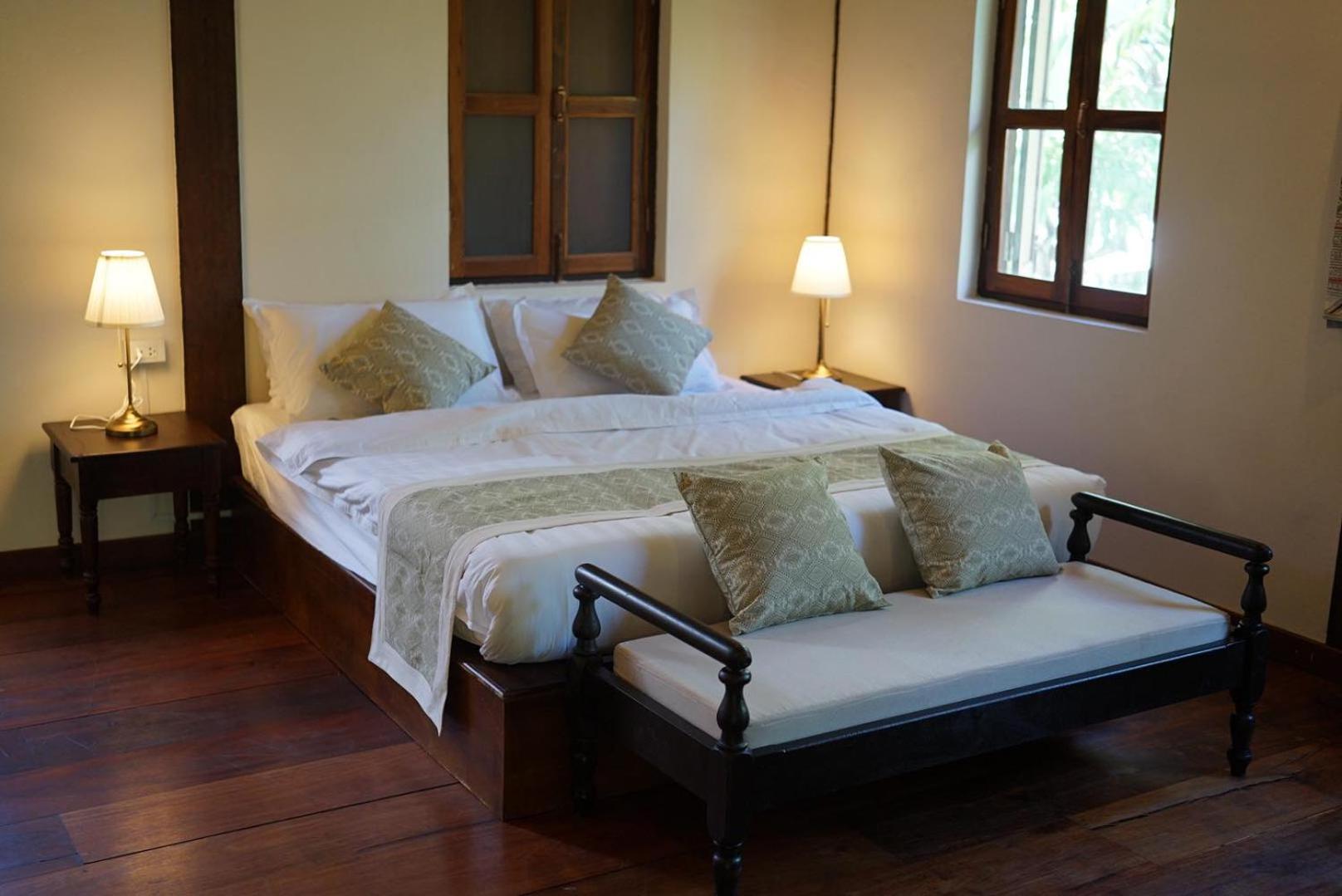Deluxe Room - Photo 17
