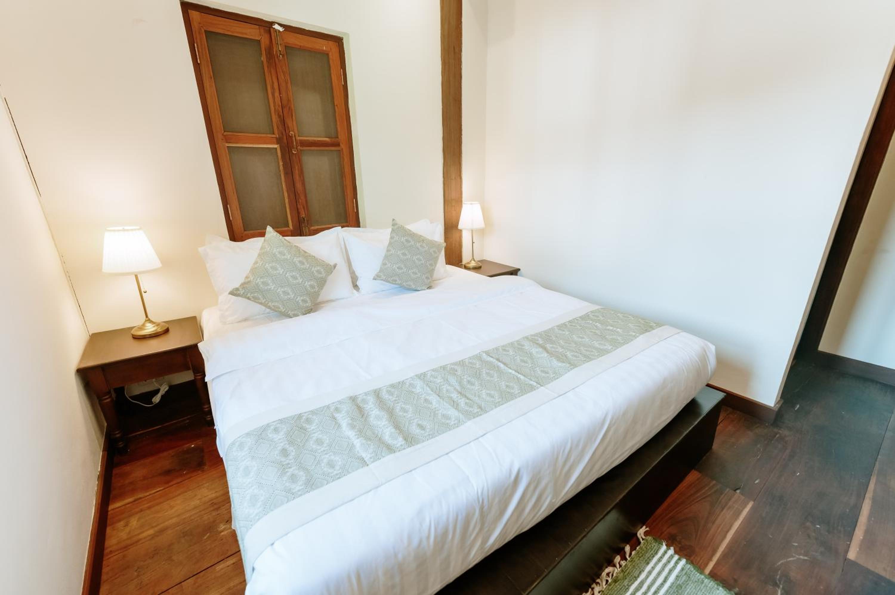 Double Room - Photo 2