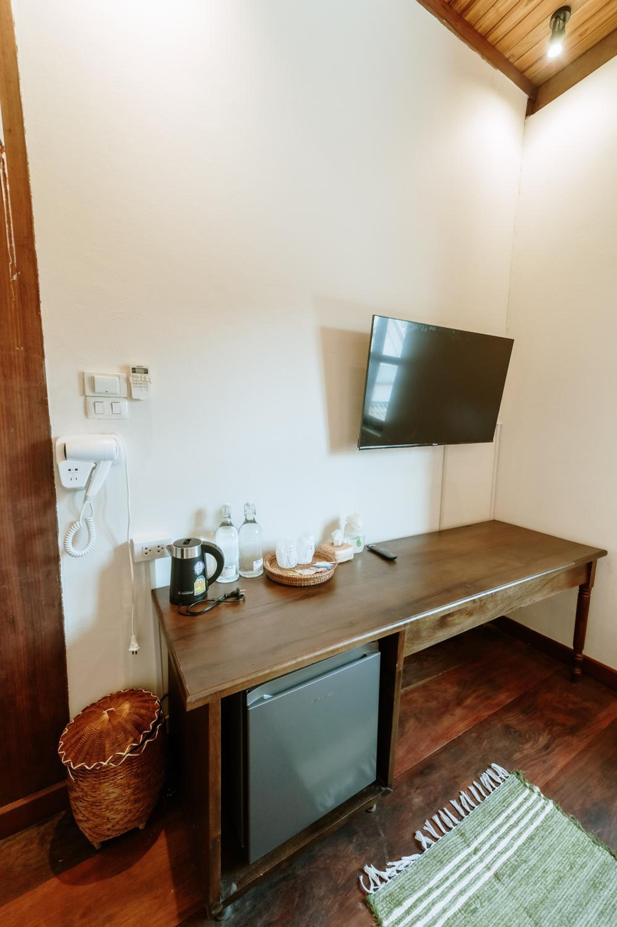 Double Room - Photo 7