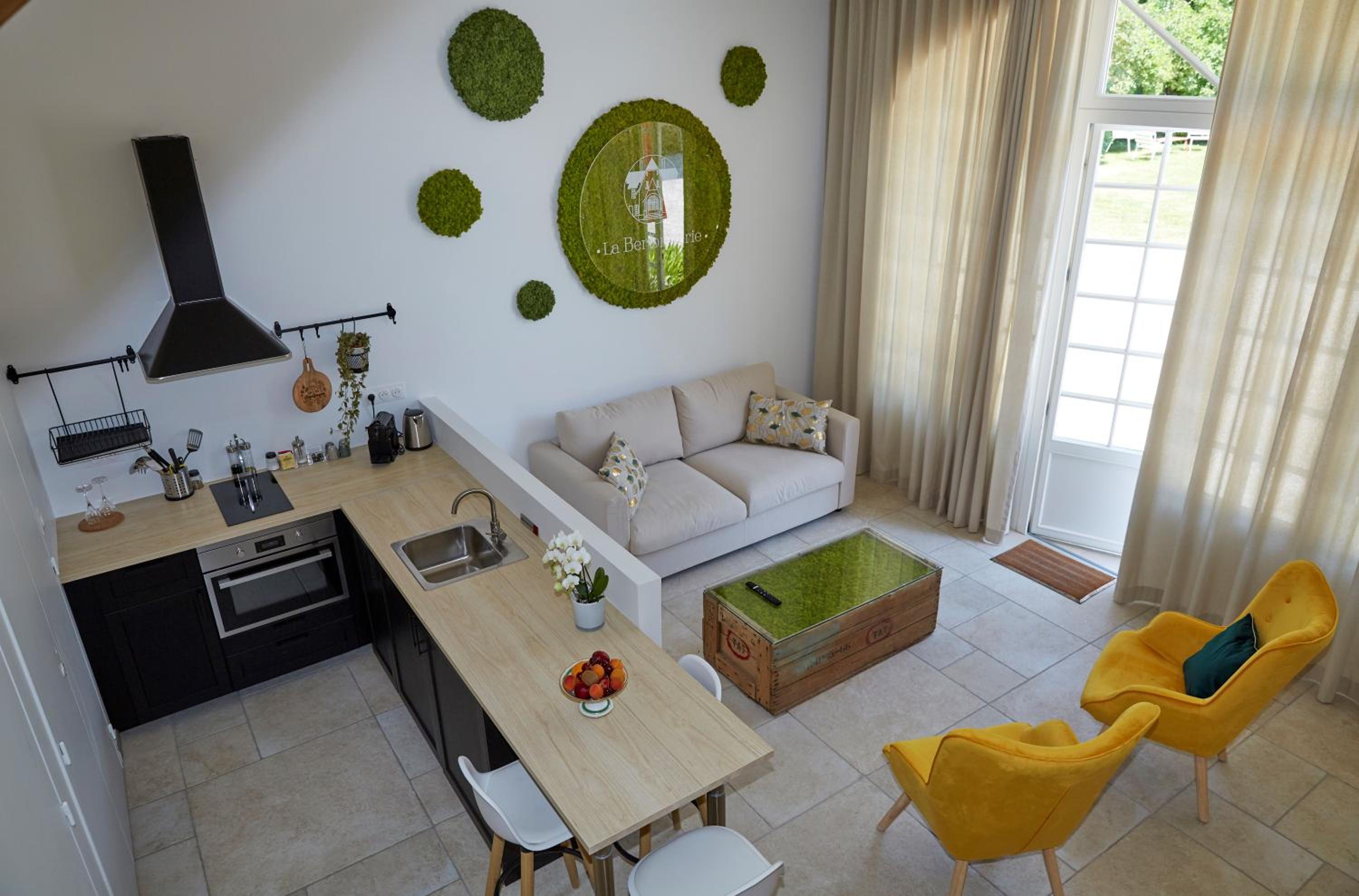 Suite with Garden View photo 2