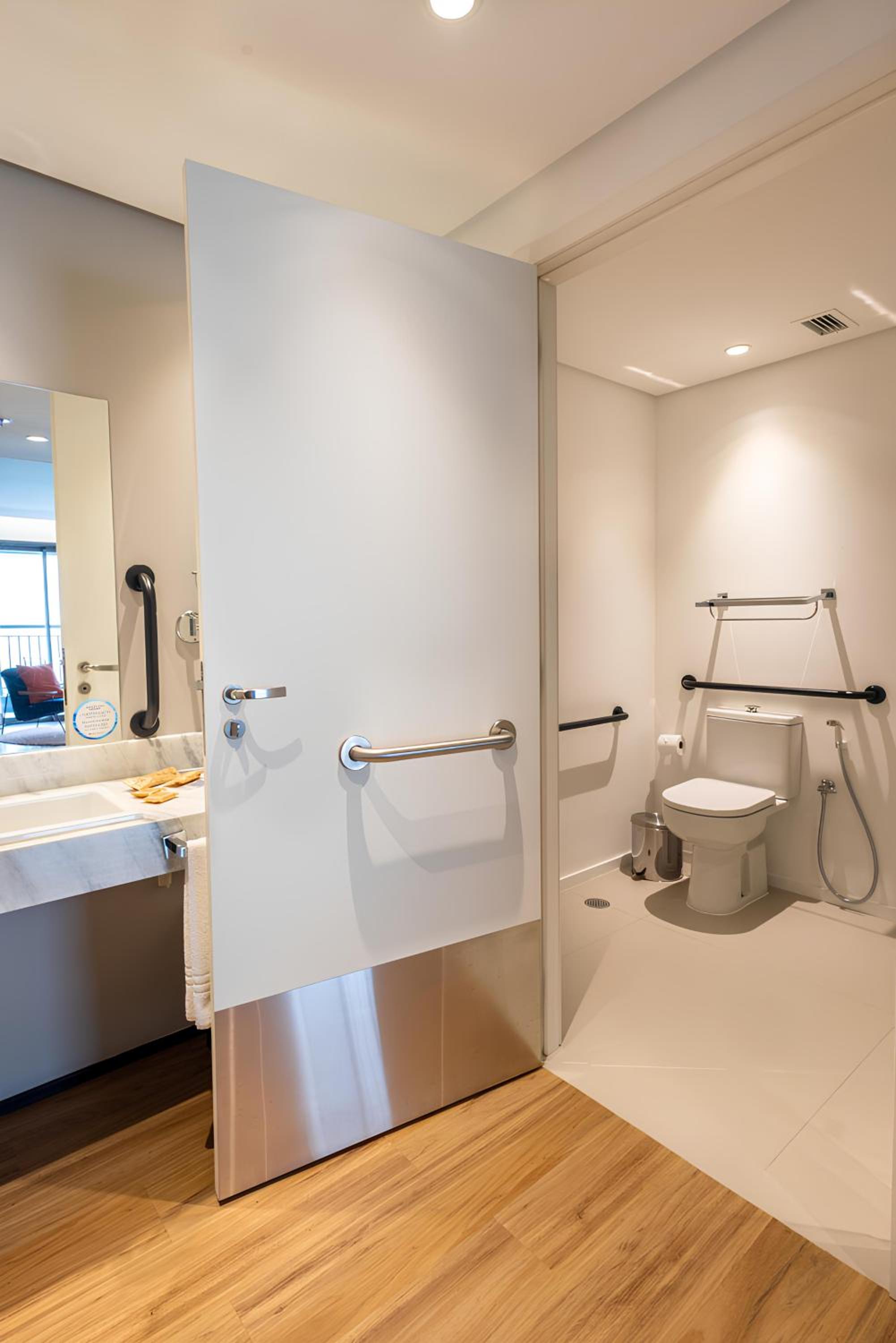 Premium PwD Disability Access - 1 King Bed