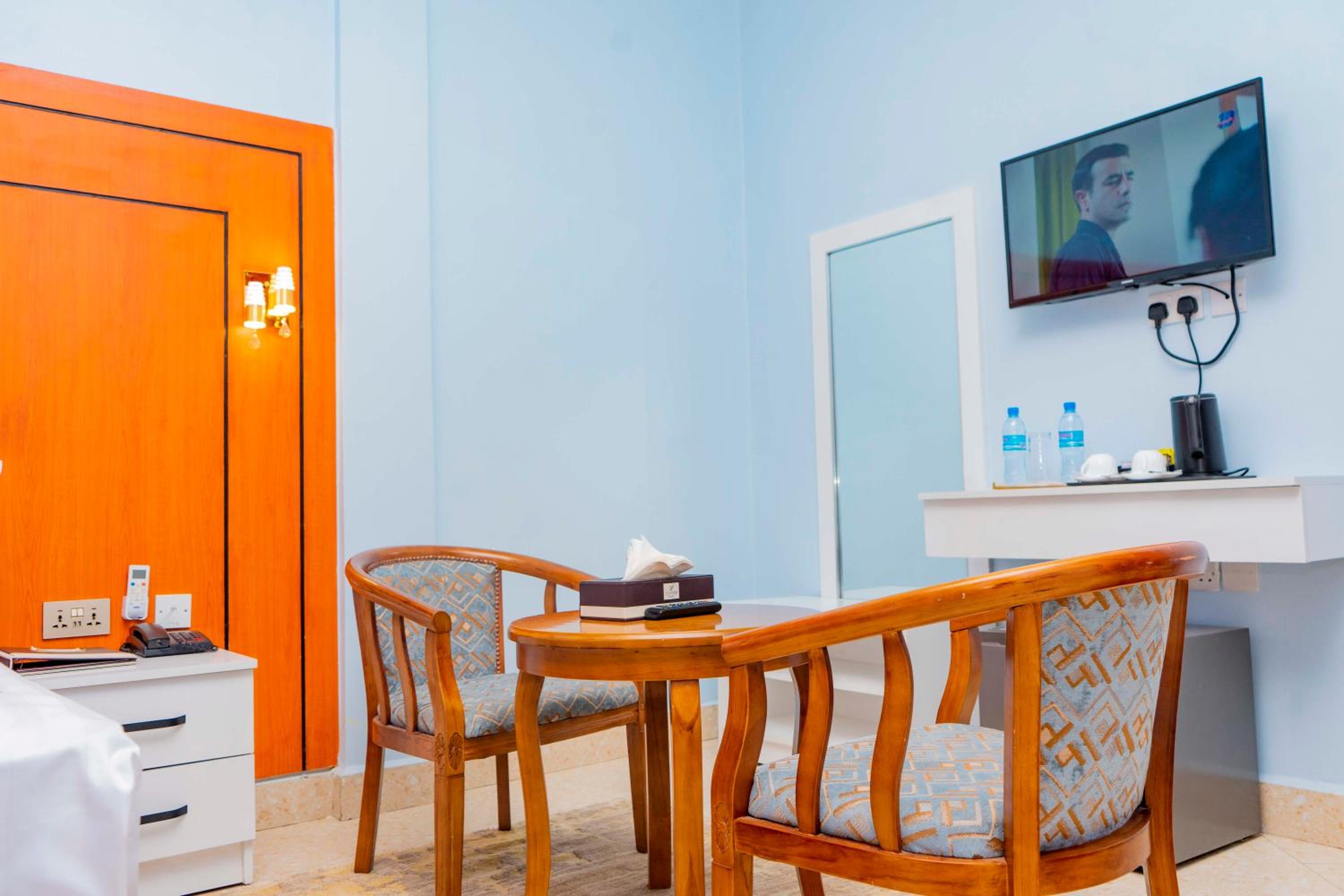Deluxe Twin Room - Photo 1