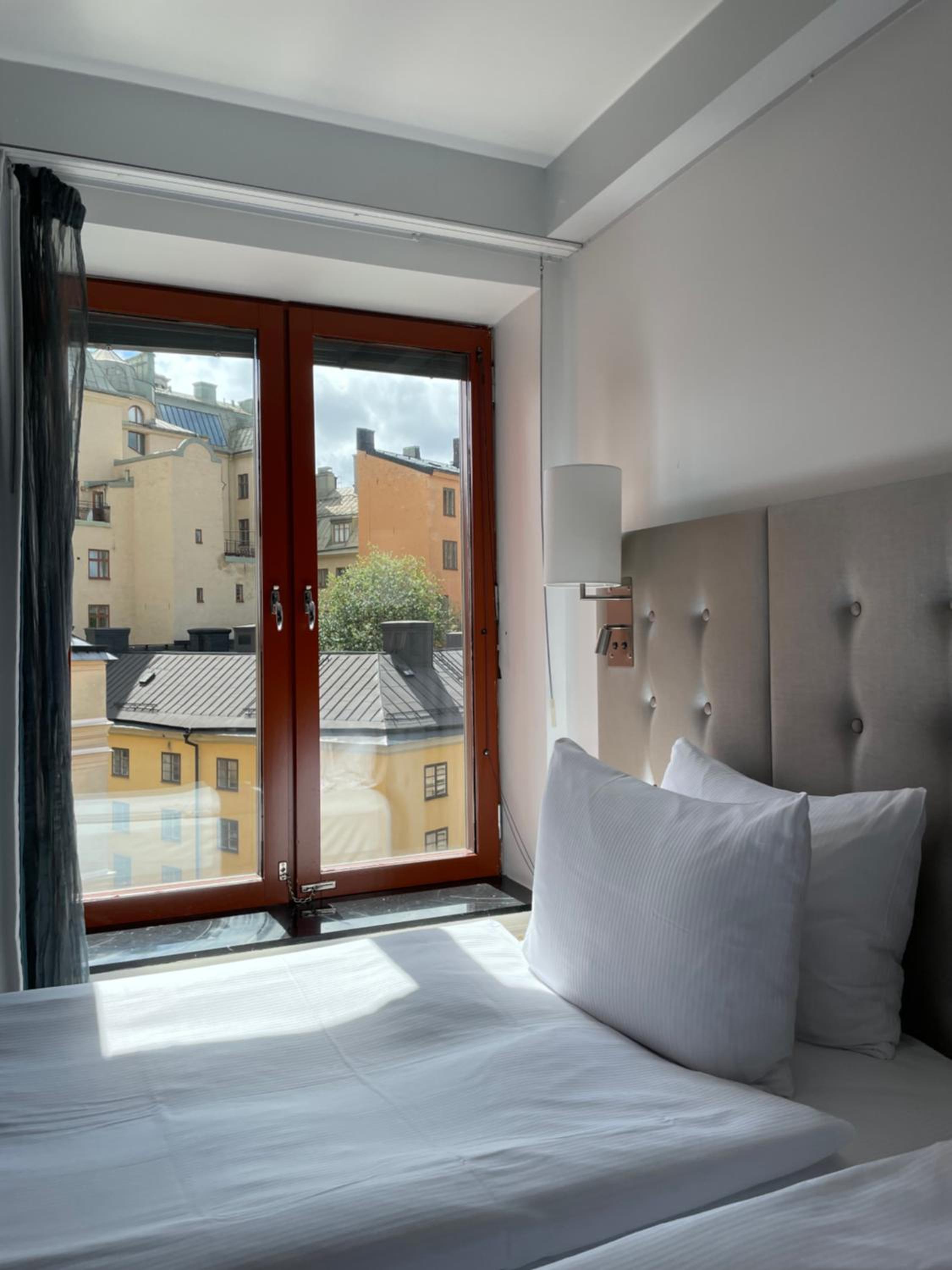 Deluxe Twin Room - Photo 2