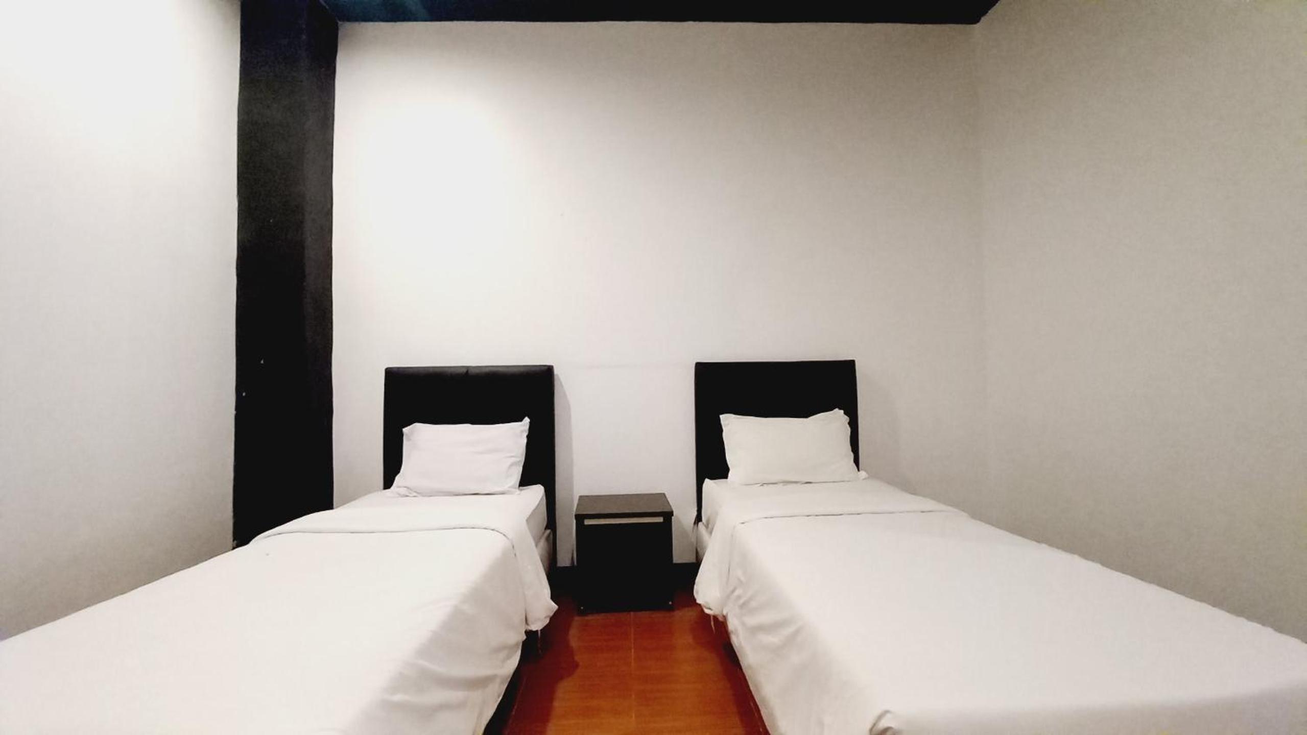 Deluxe Double Or Twin Room photo 2