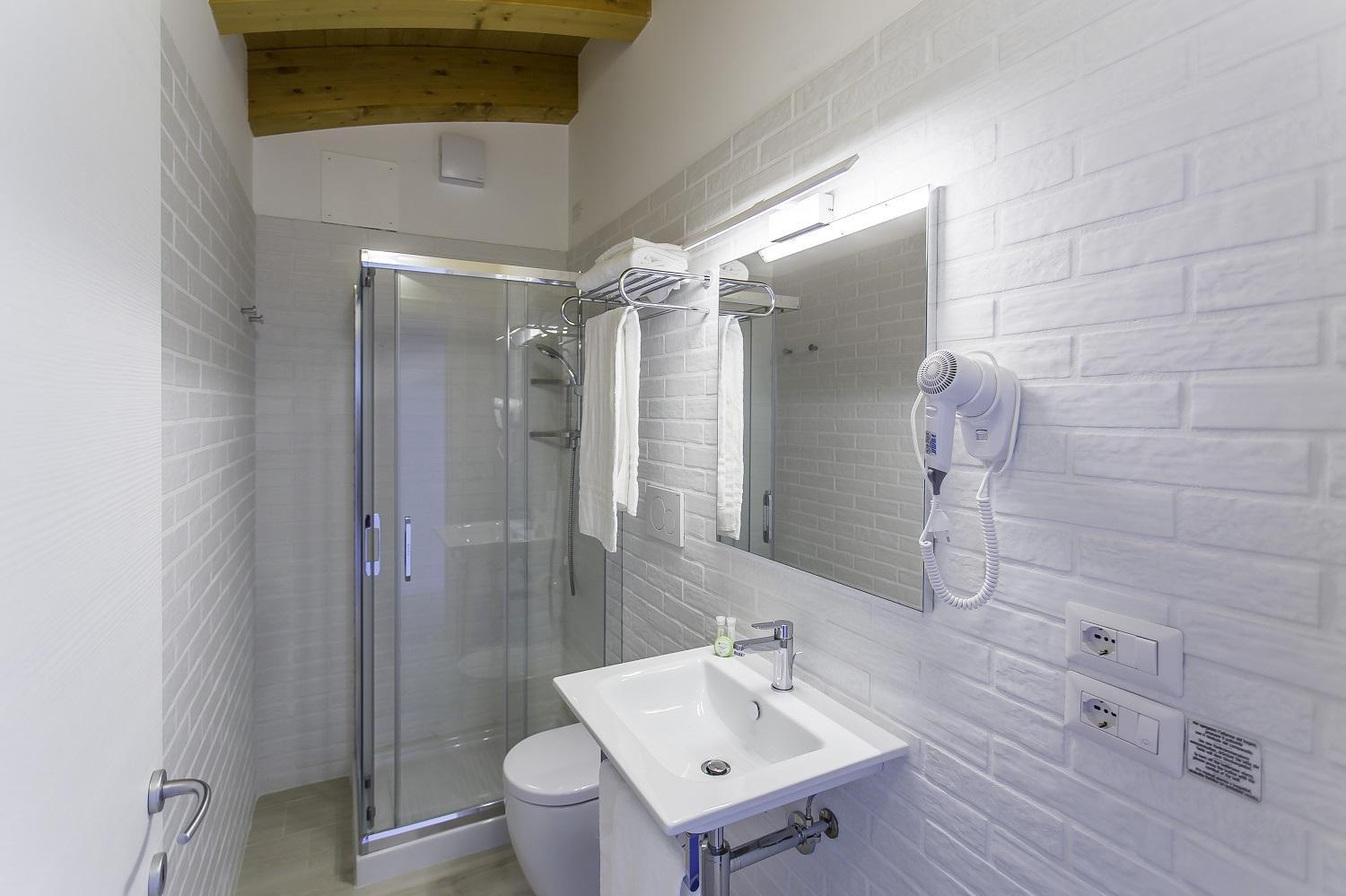 Apartment - Split Level - Photo 5
