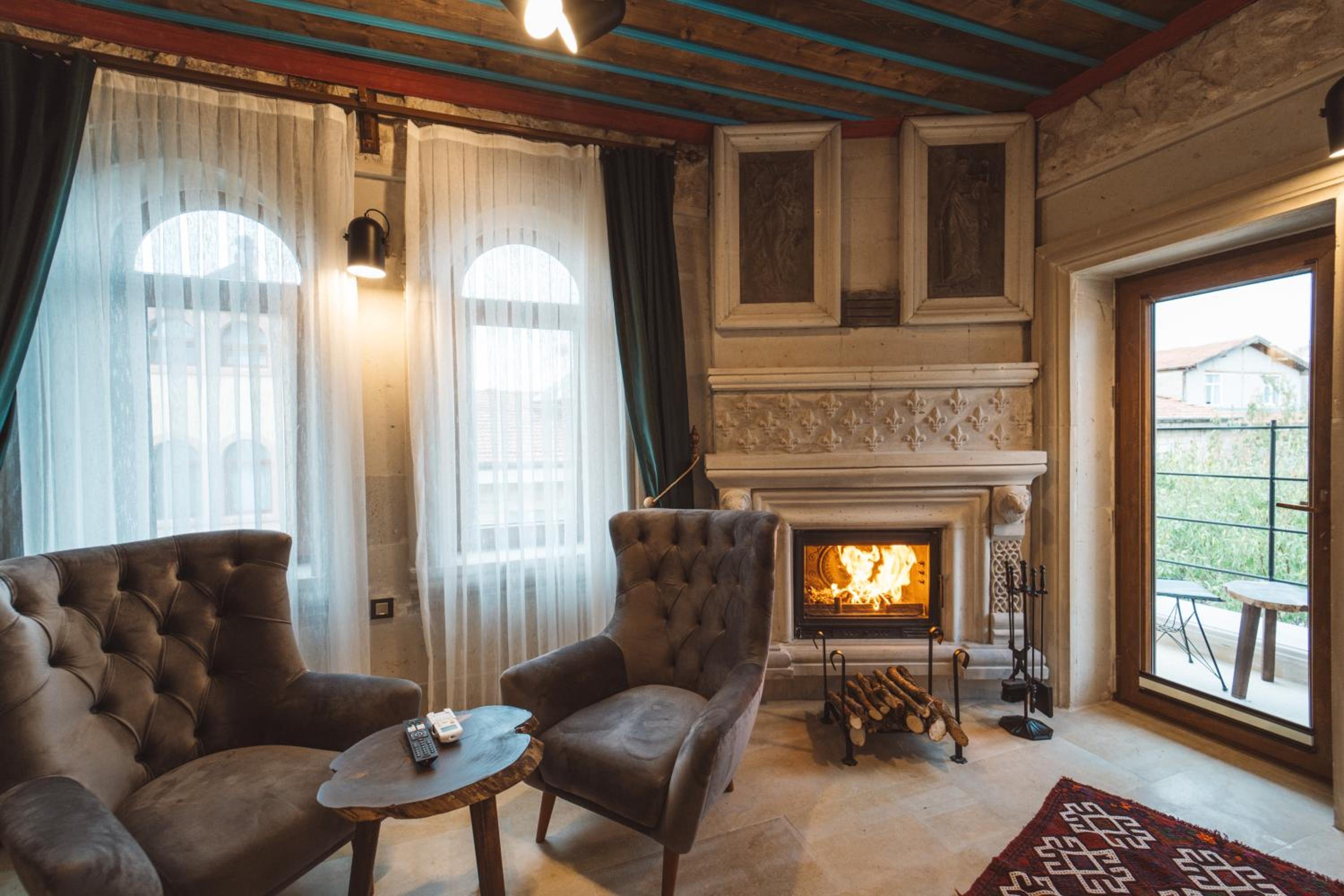 Superior Suite - Photo 4