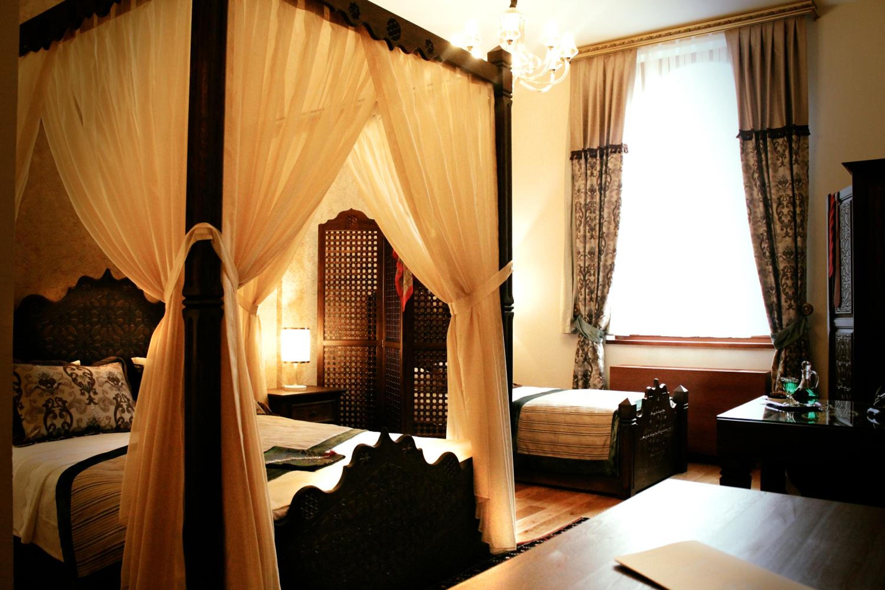 Comfort Family Room - Photo 12