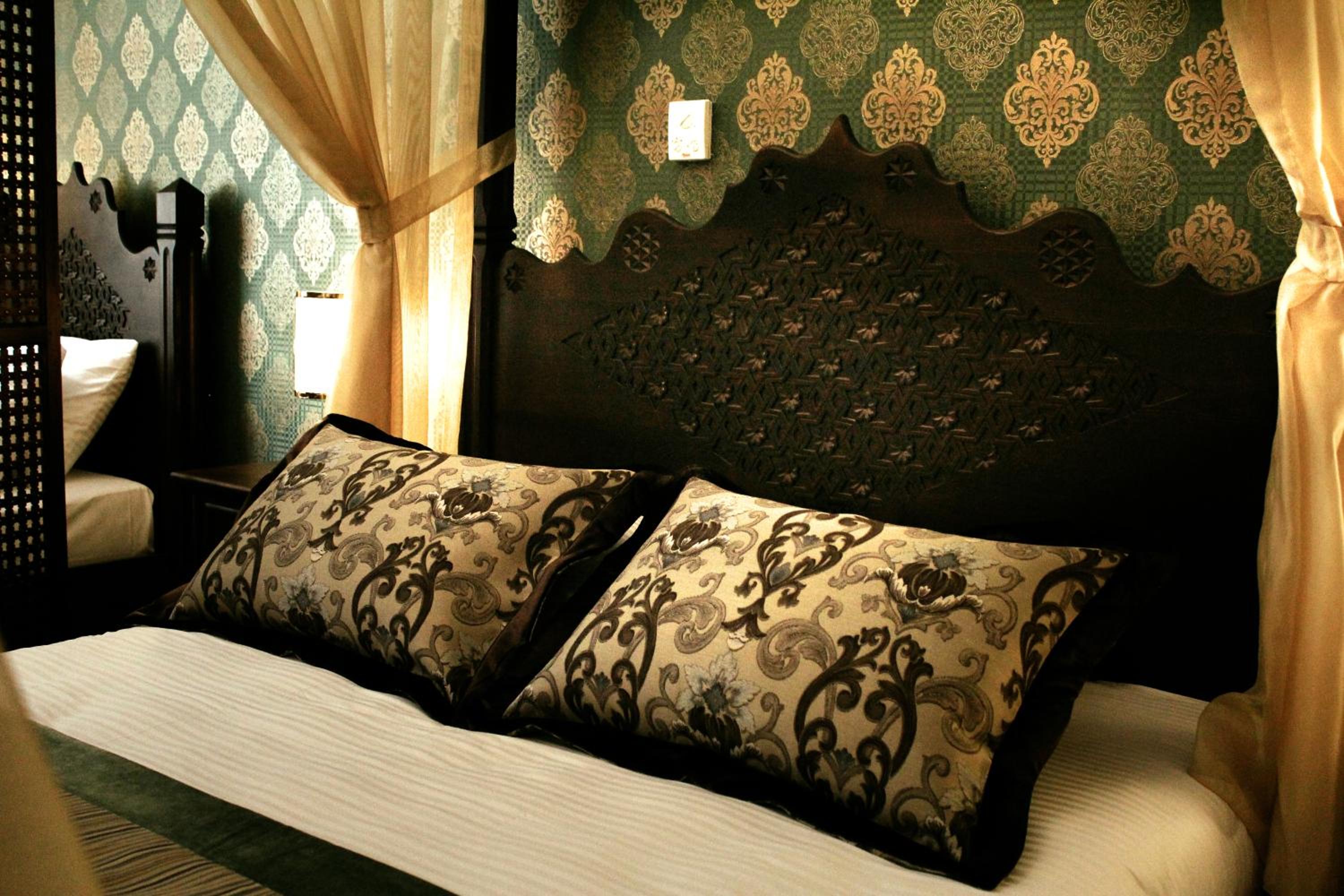 Comfort Family Room - Photo 1