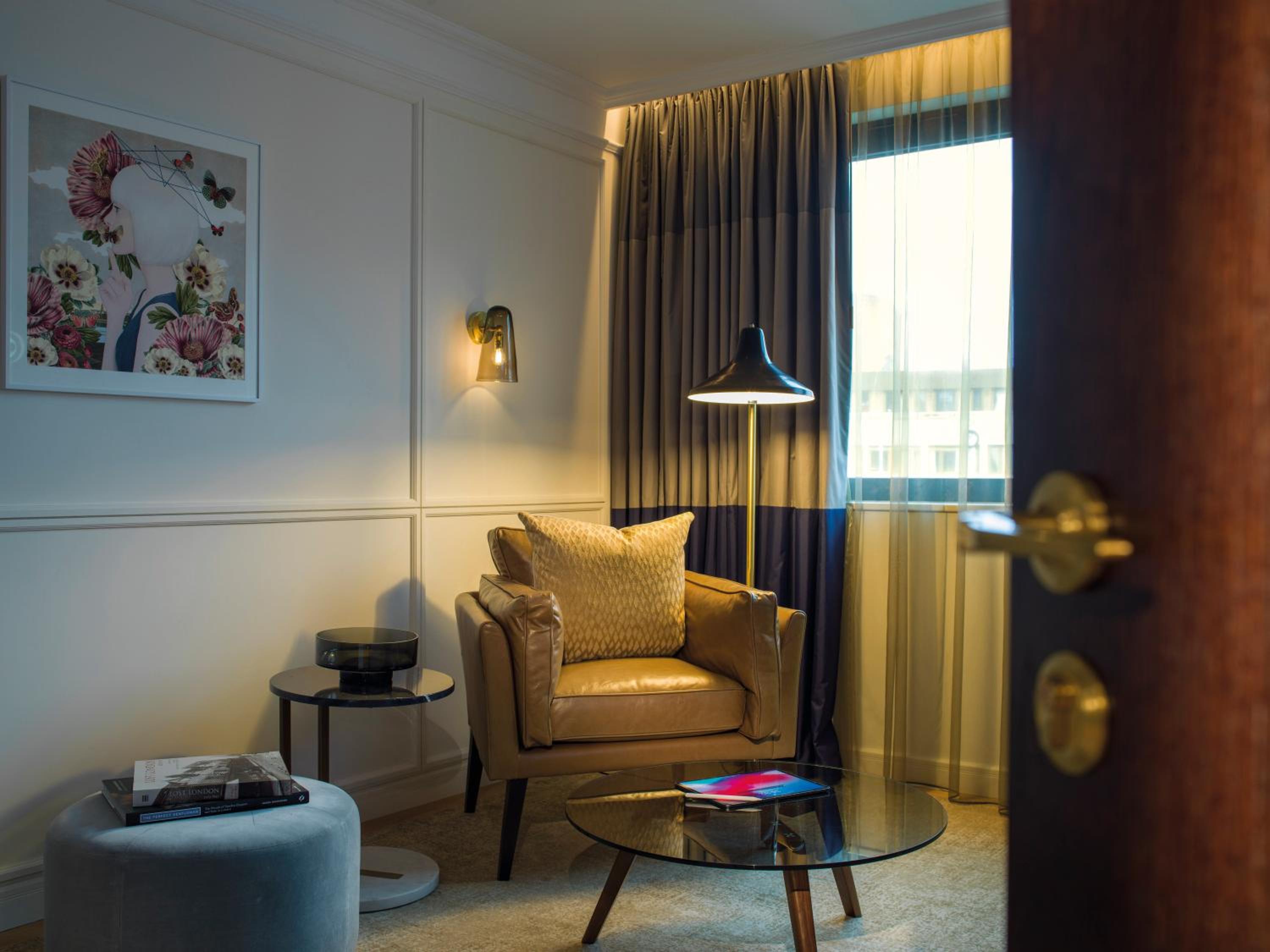 The Astor Three-Bedroom Suite photo 3