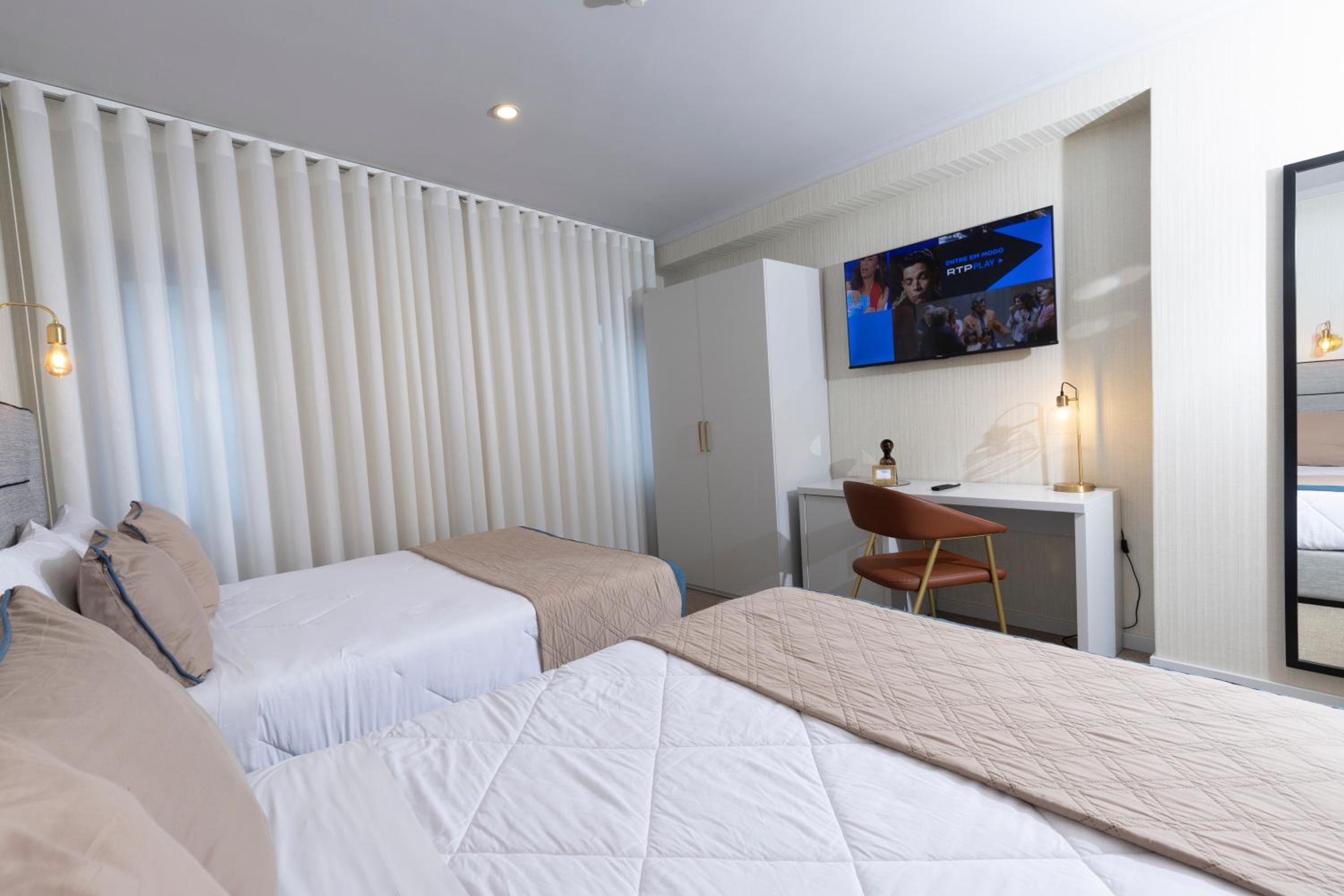 Quadruple Room - Photo 3