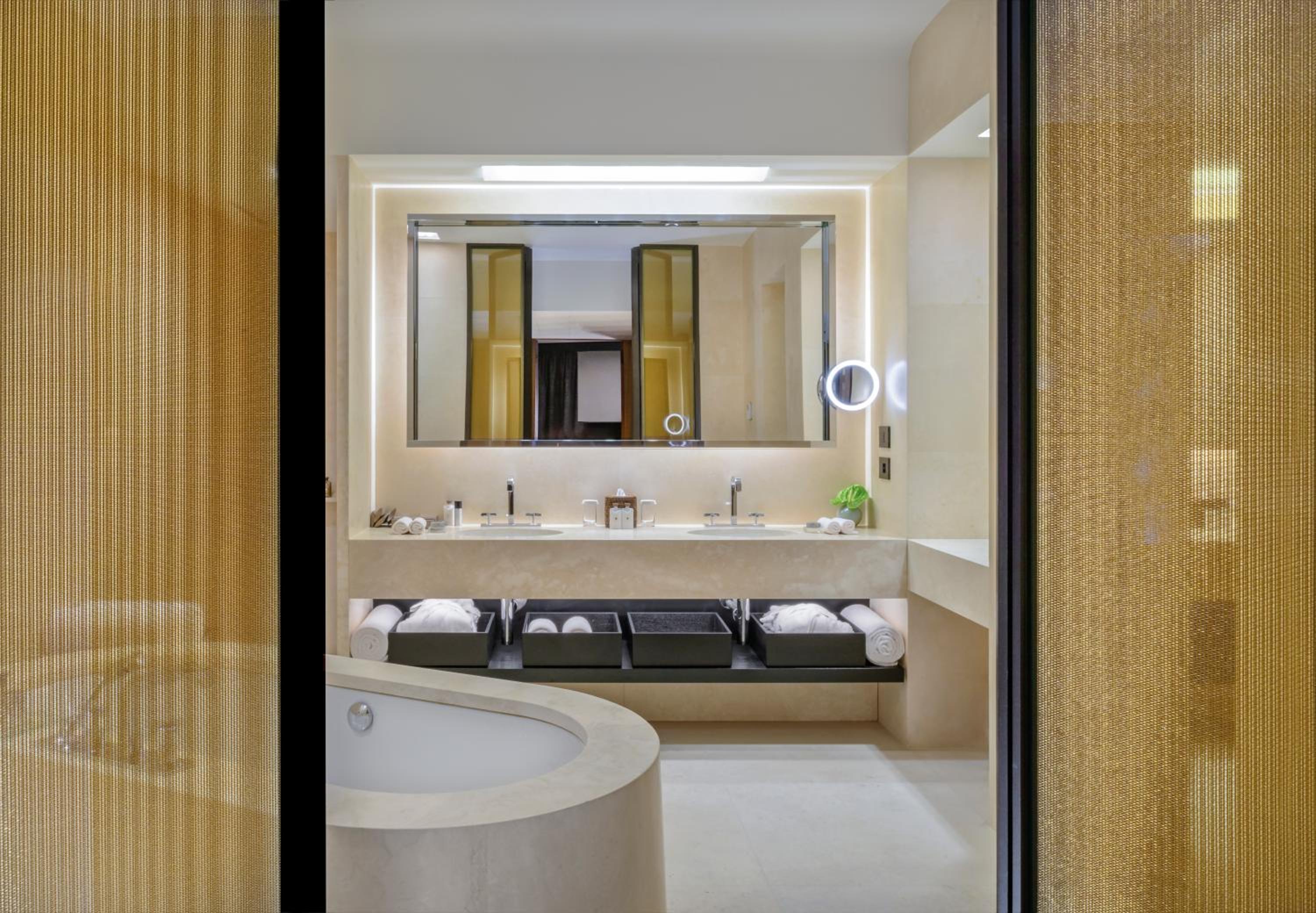 Premium Suite with Garden View