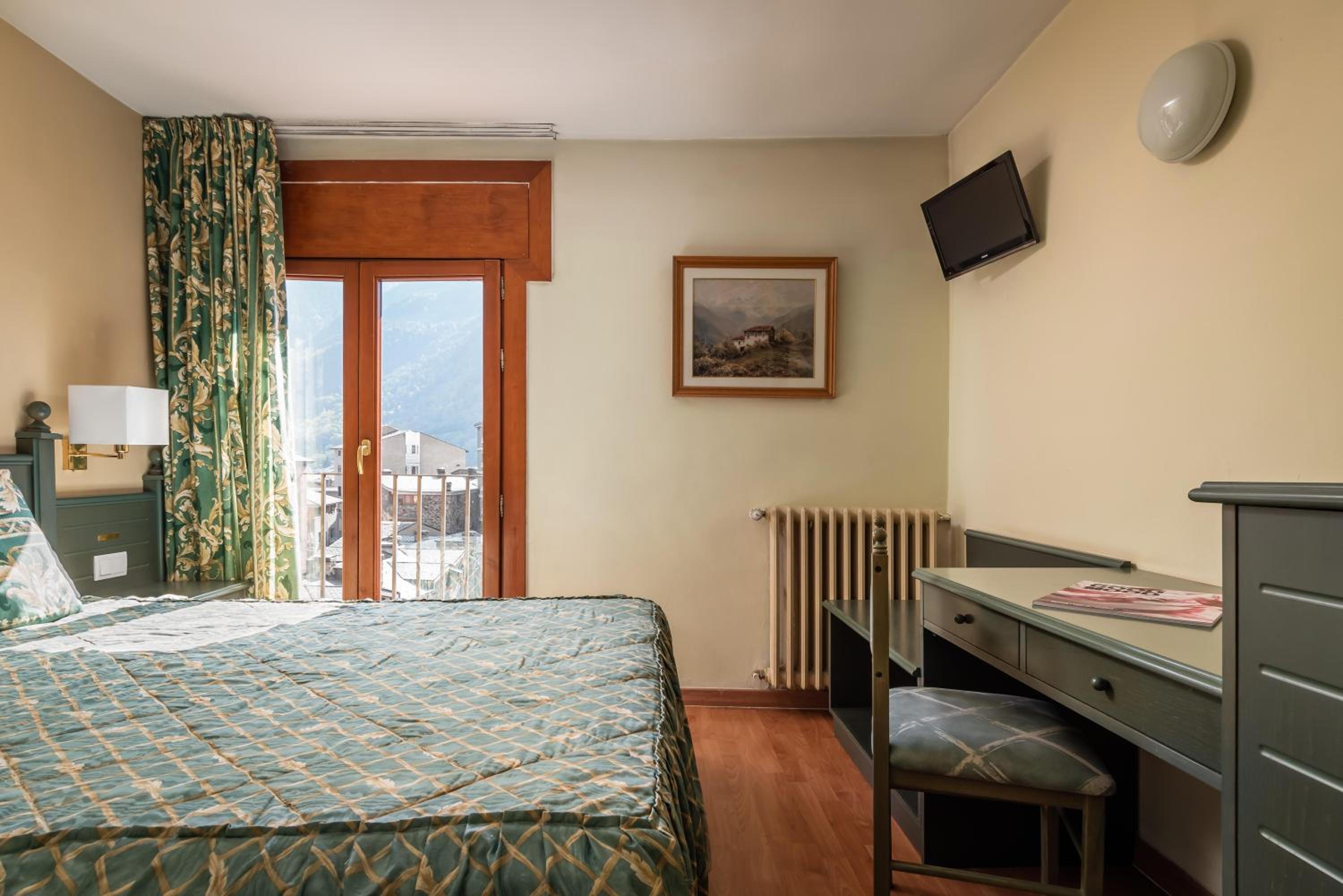 Double or Twin Room photo 2