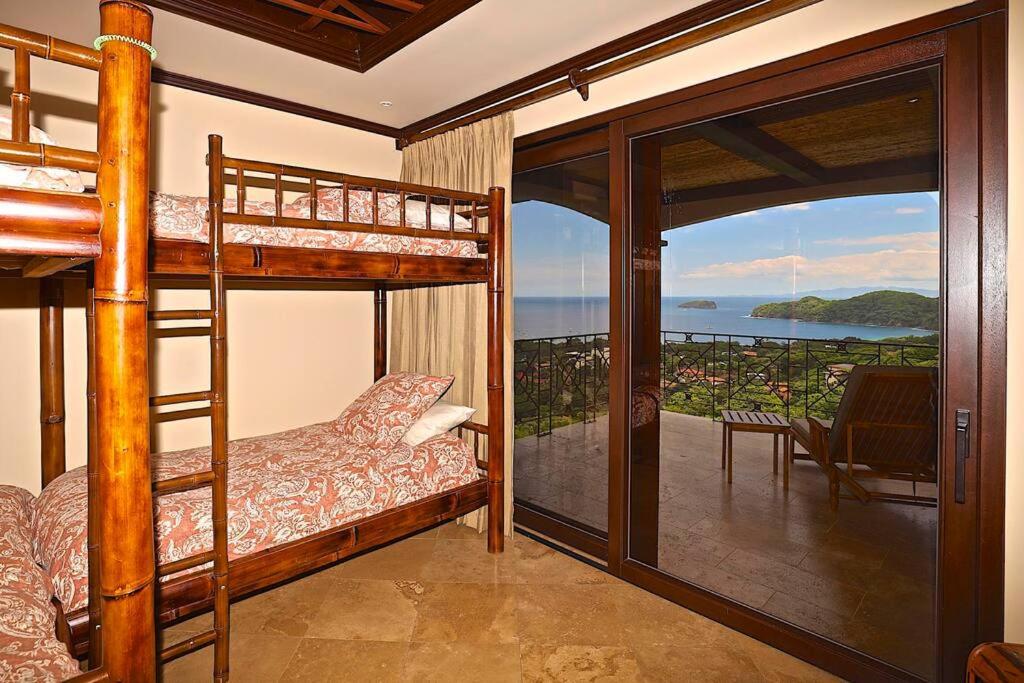 Four-Bedroom Holiday Home photo 1