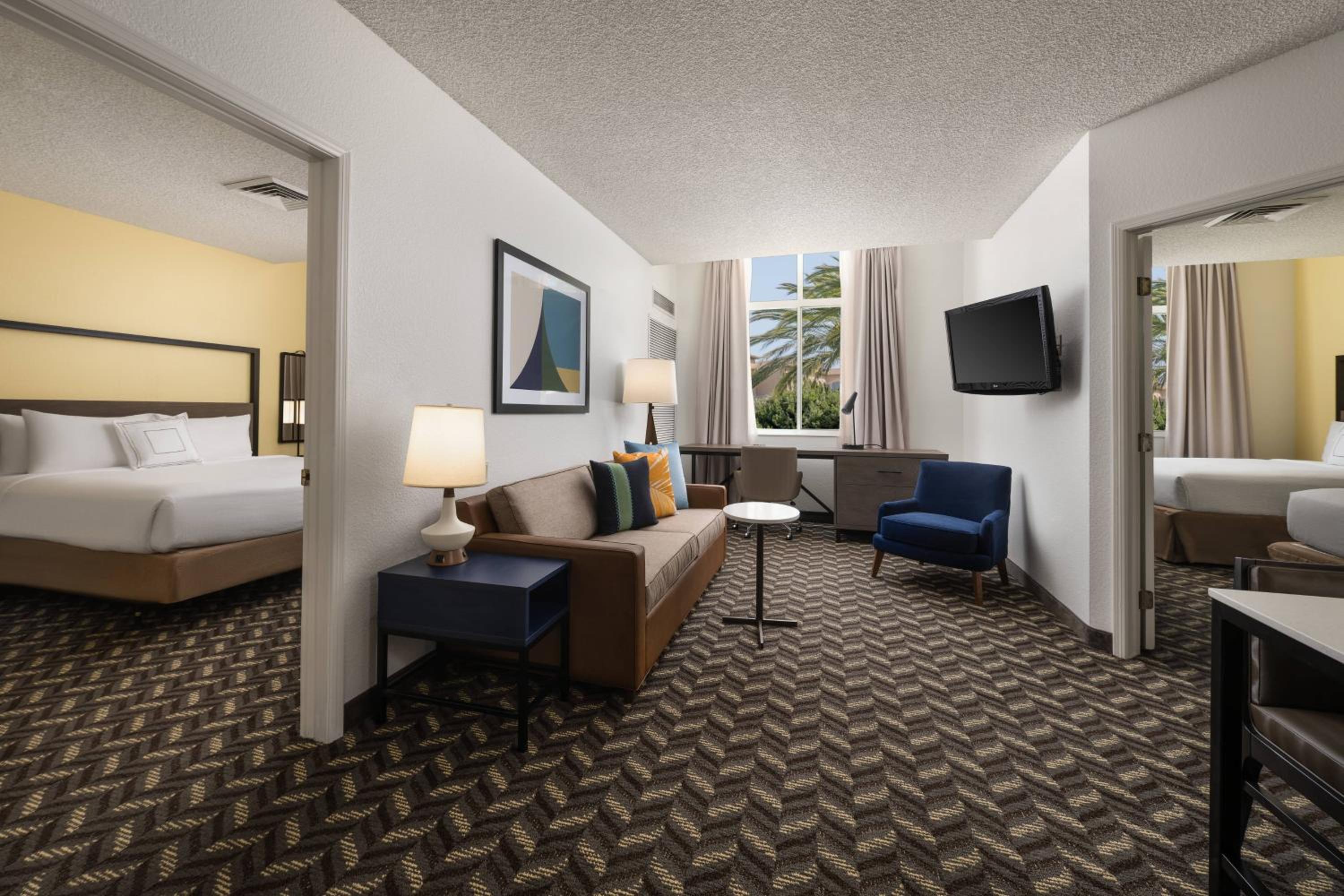 Two Bedroom Family Suite - Photo 1