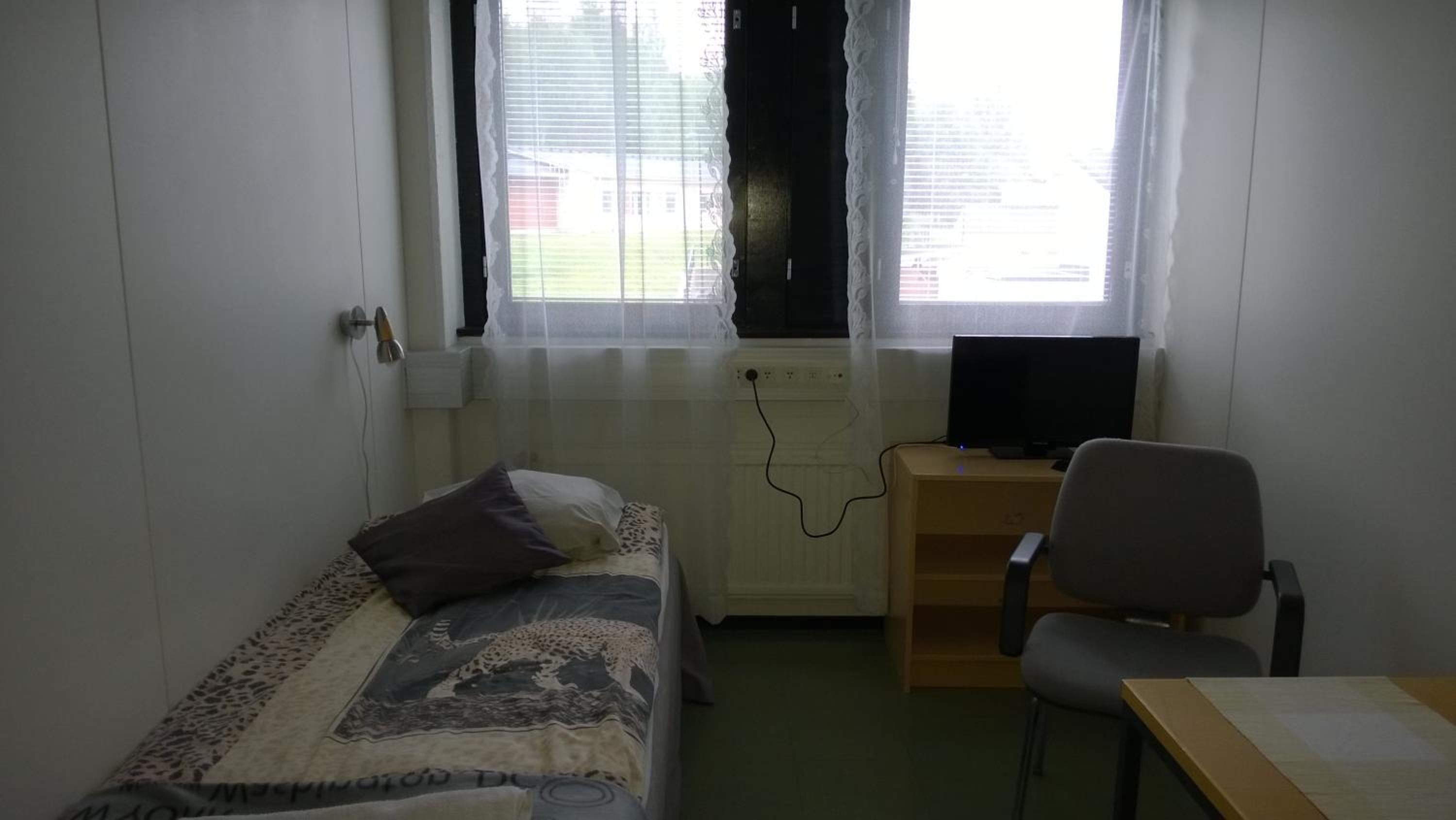 Small Single Room photo 3
