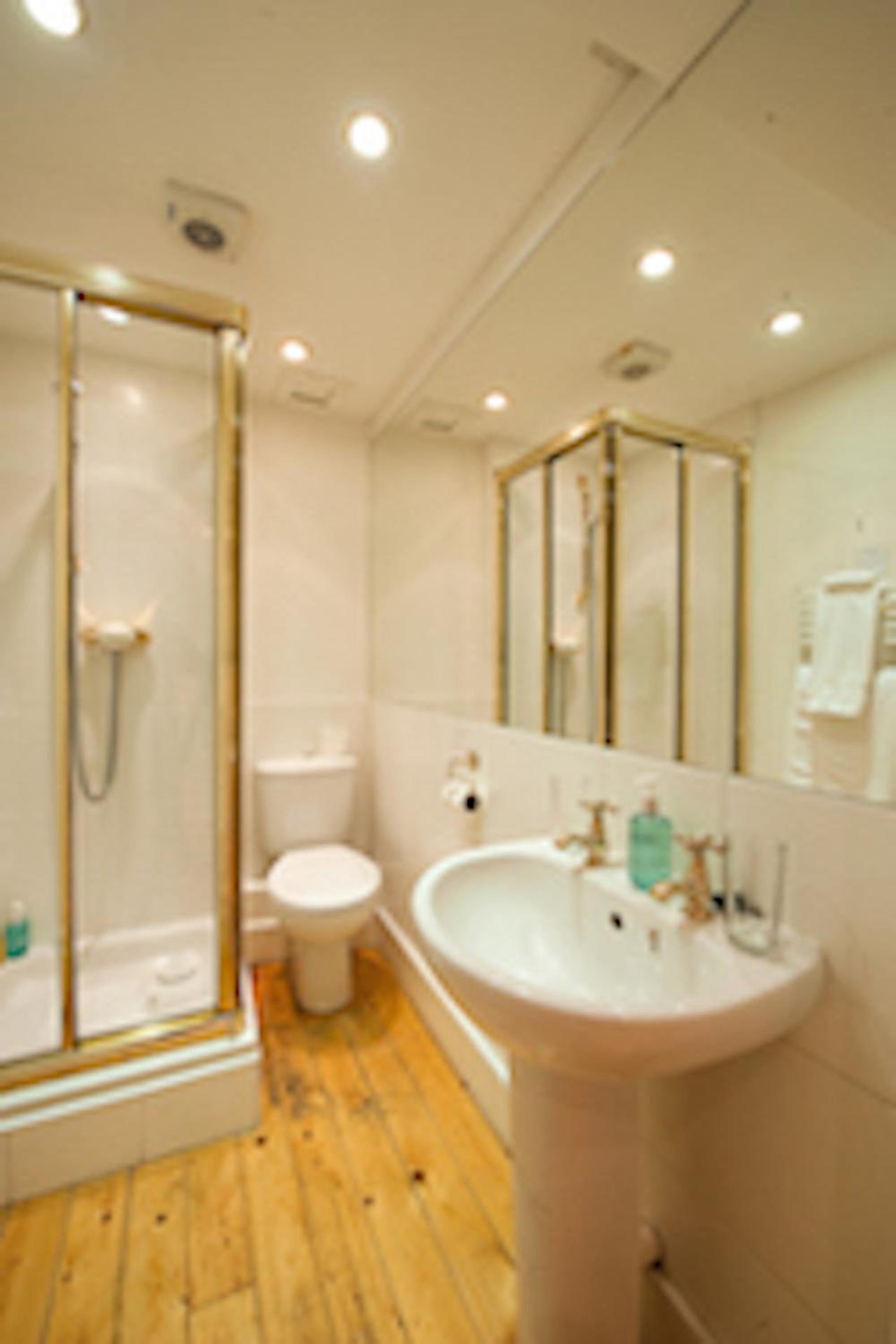Executive Double Room - Photo 4