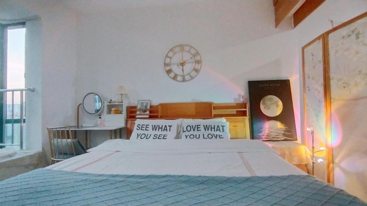 Studio Apartment photo 2