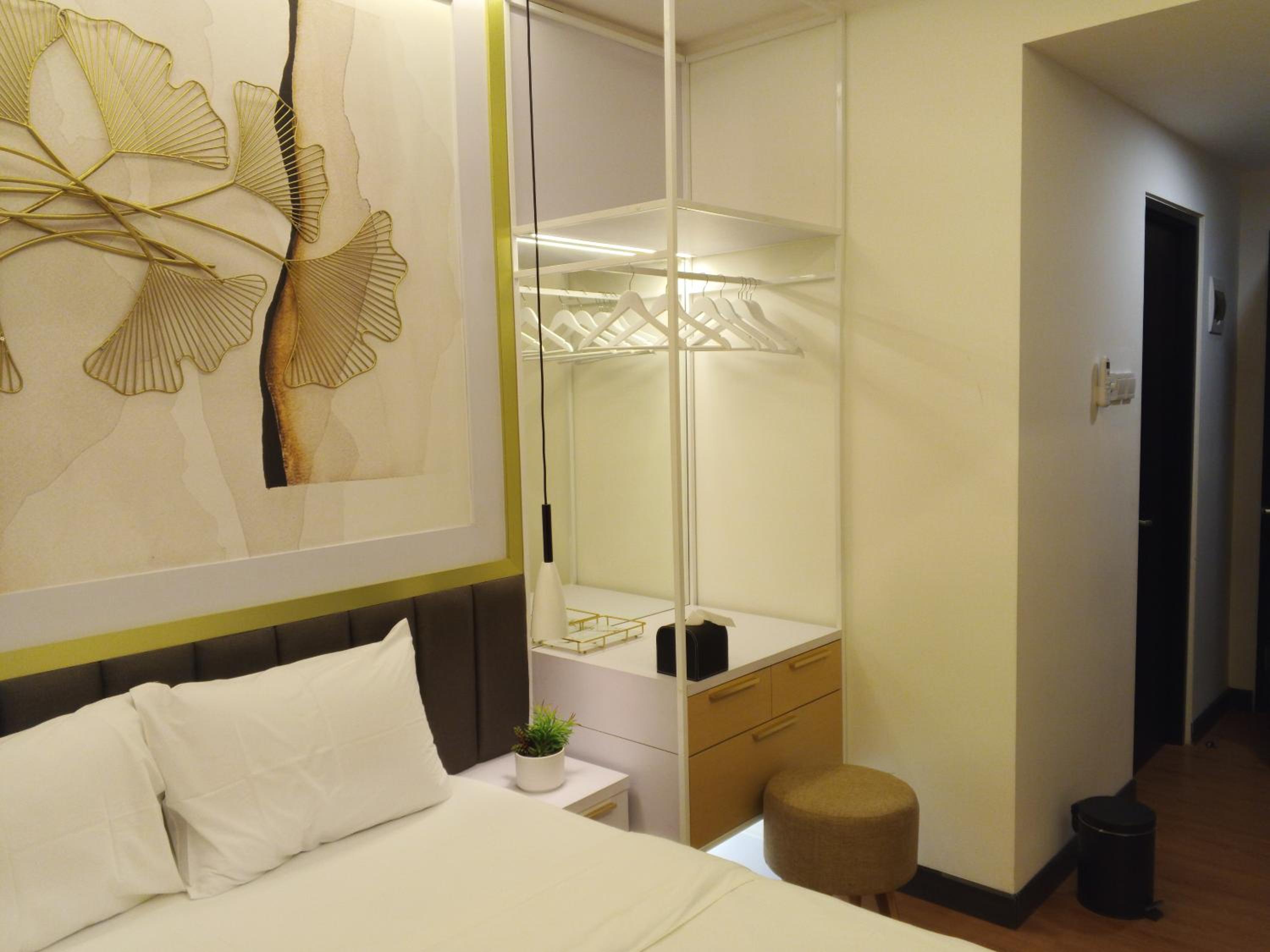 Studio Apartment photo 2