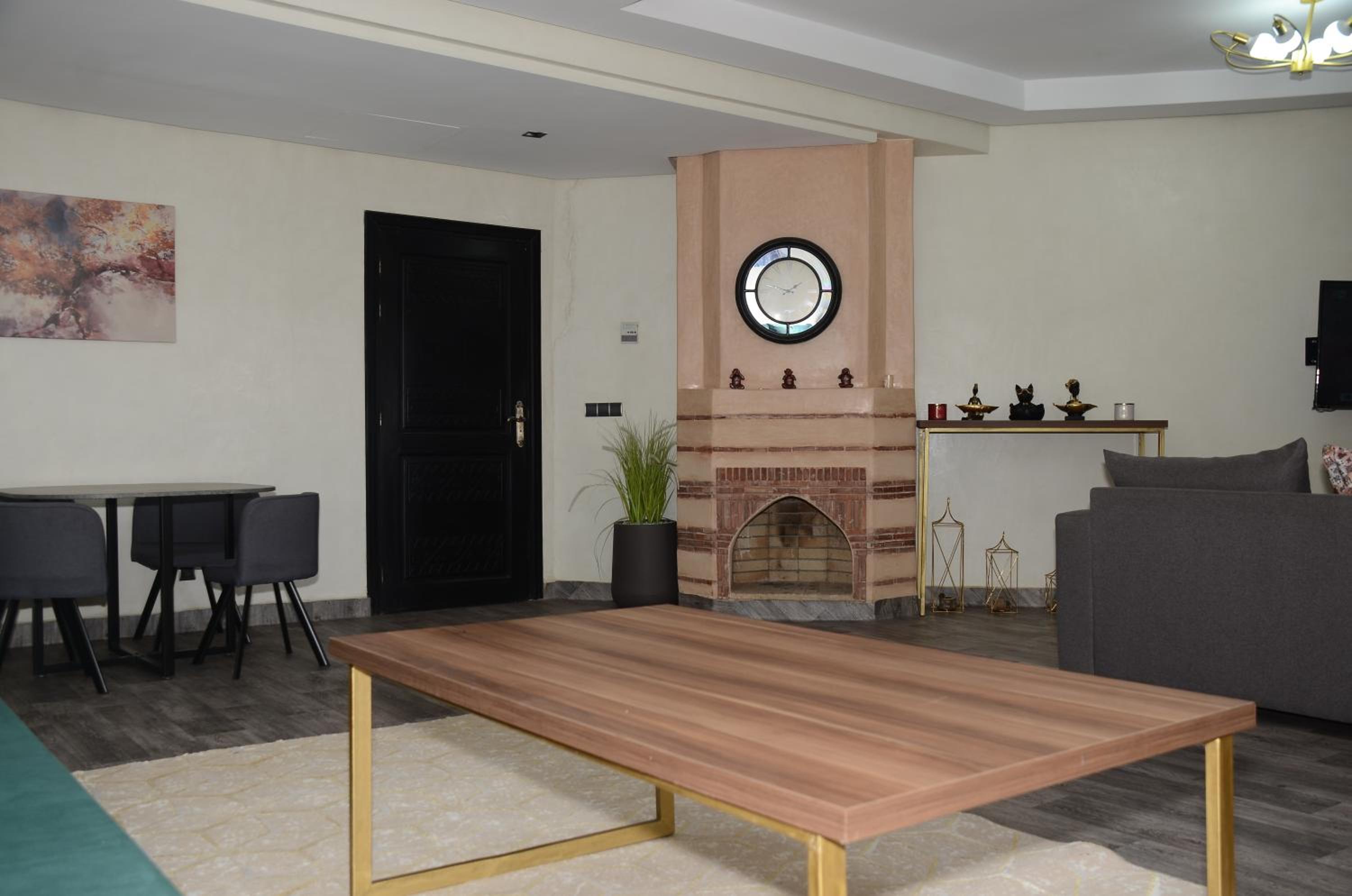 Apartment - Split Level