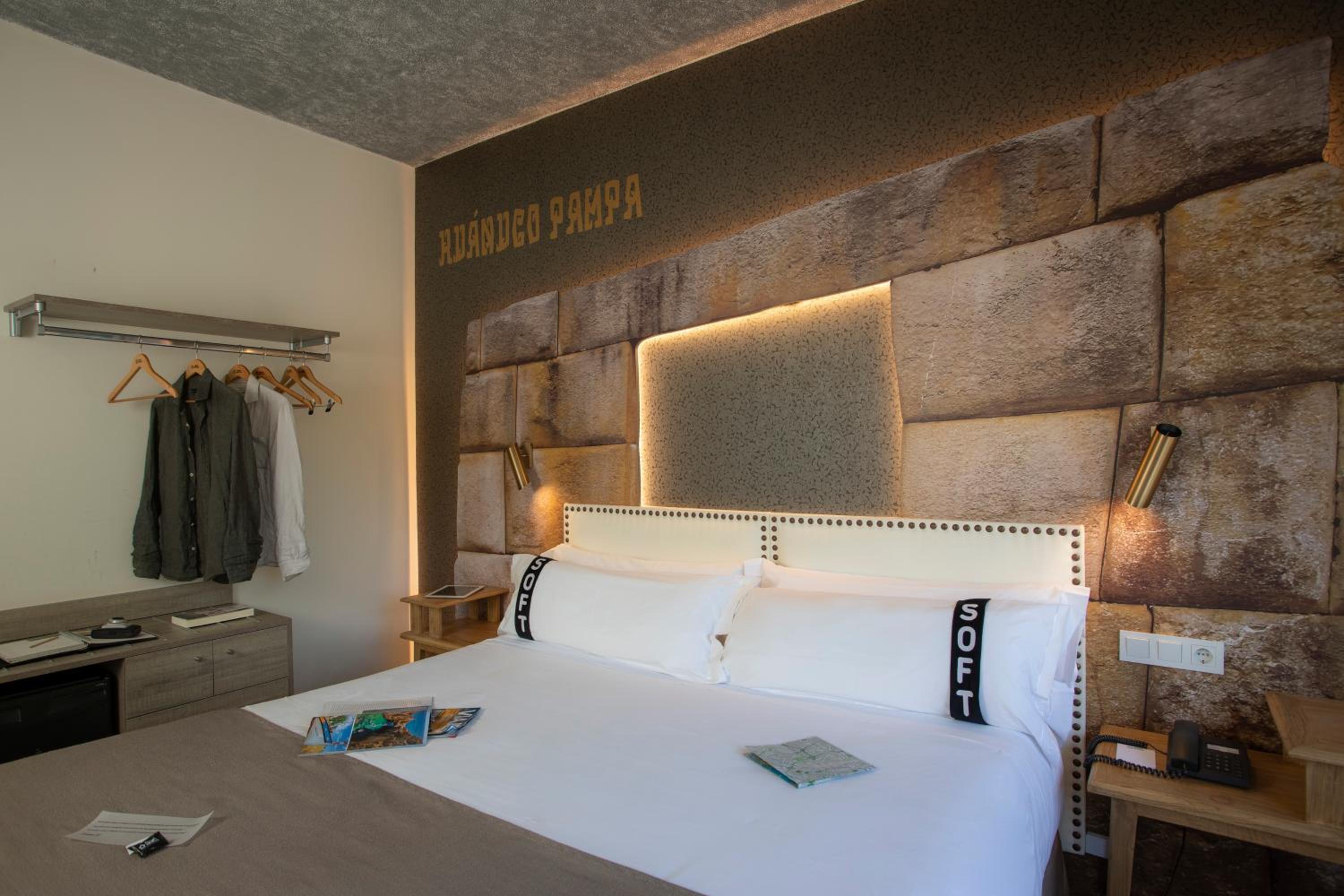 Double Room - Photo 5