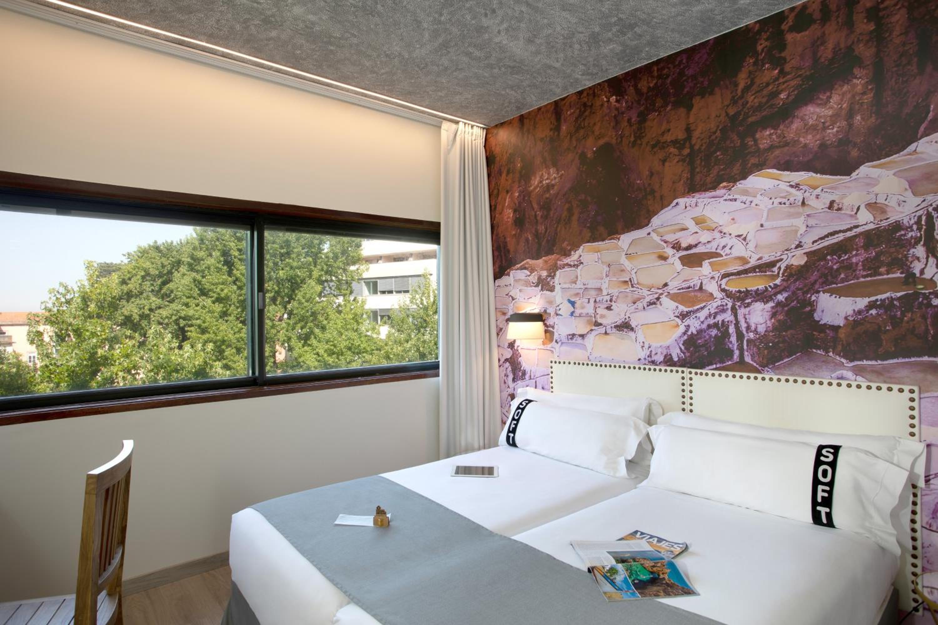 Twin Room - Photo 3