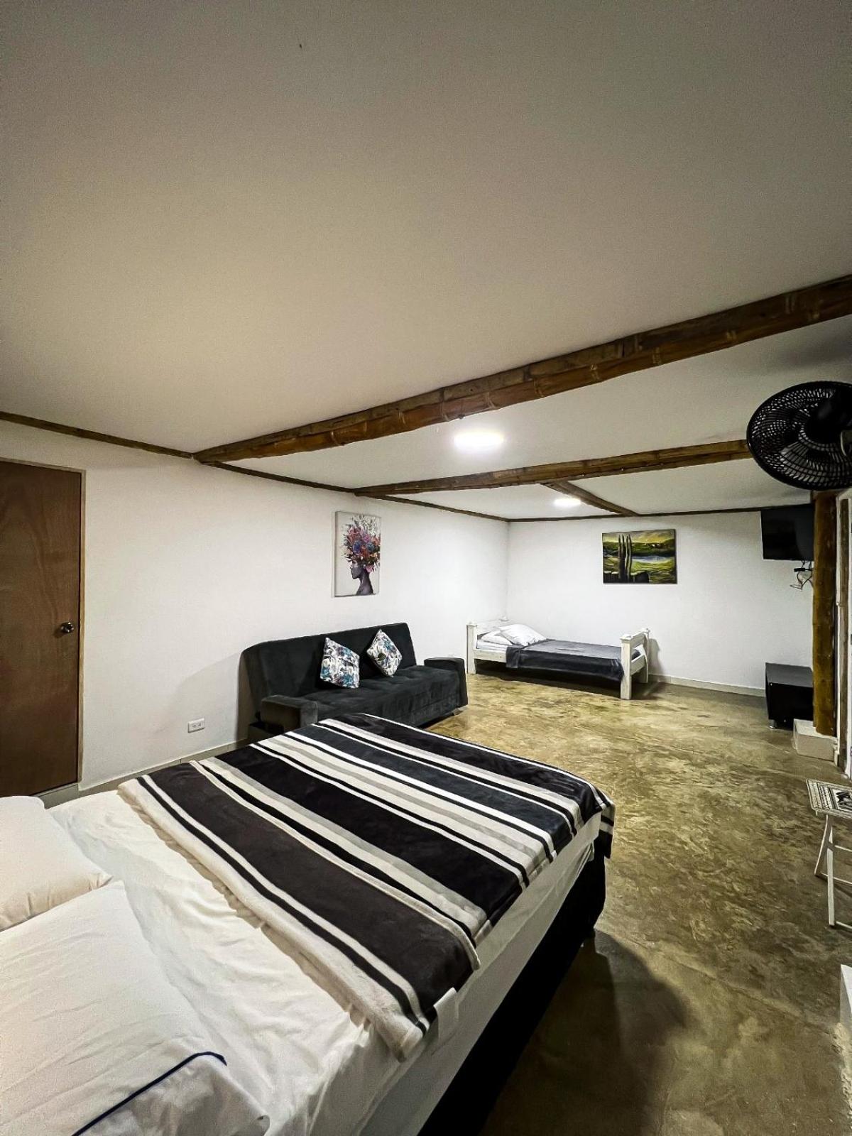 Deluxe Double or Twin Room photo 1