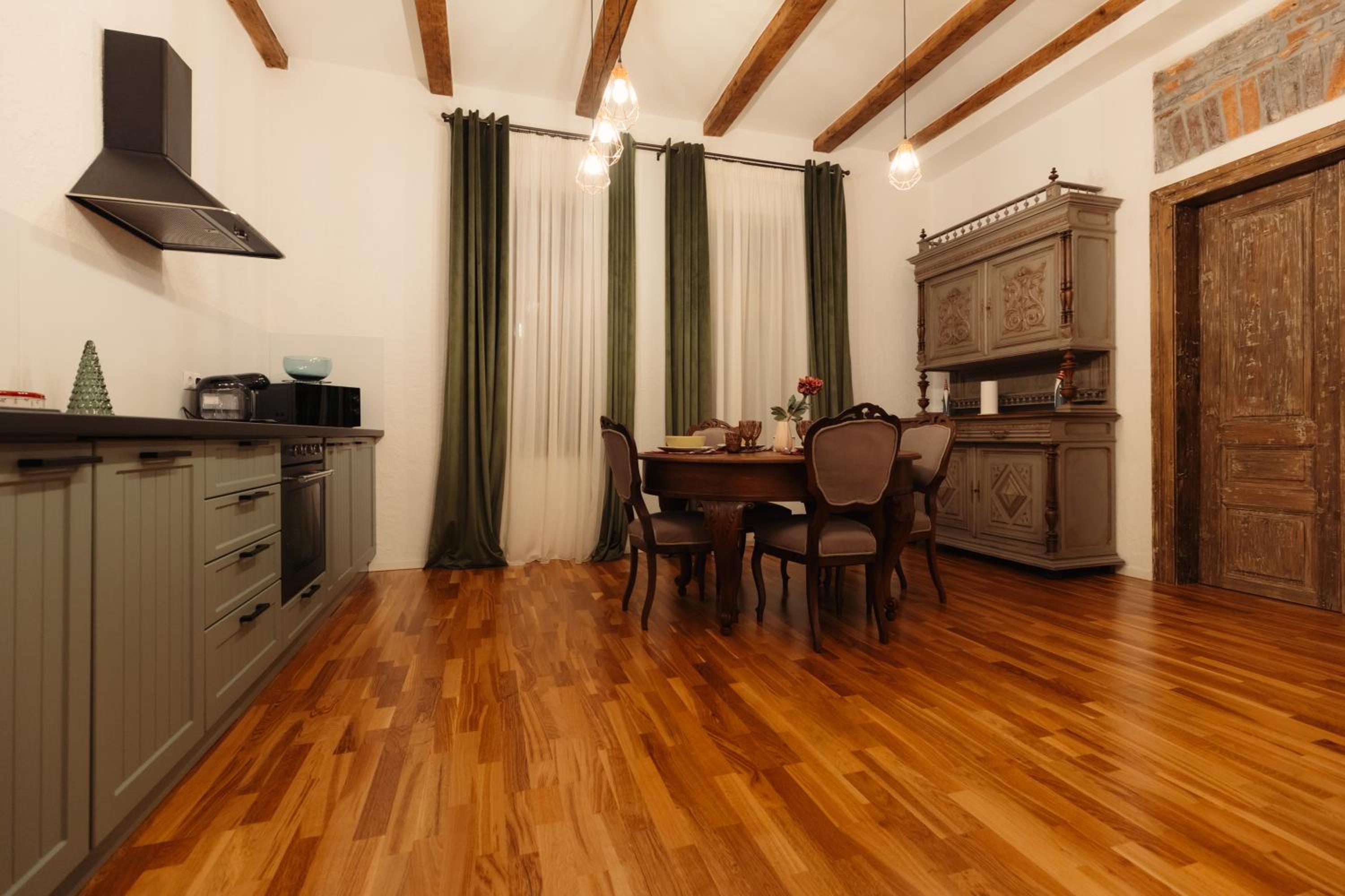 One-Bedroom Apartment - Photo 9