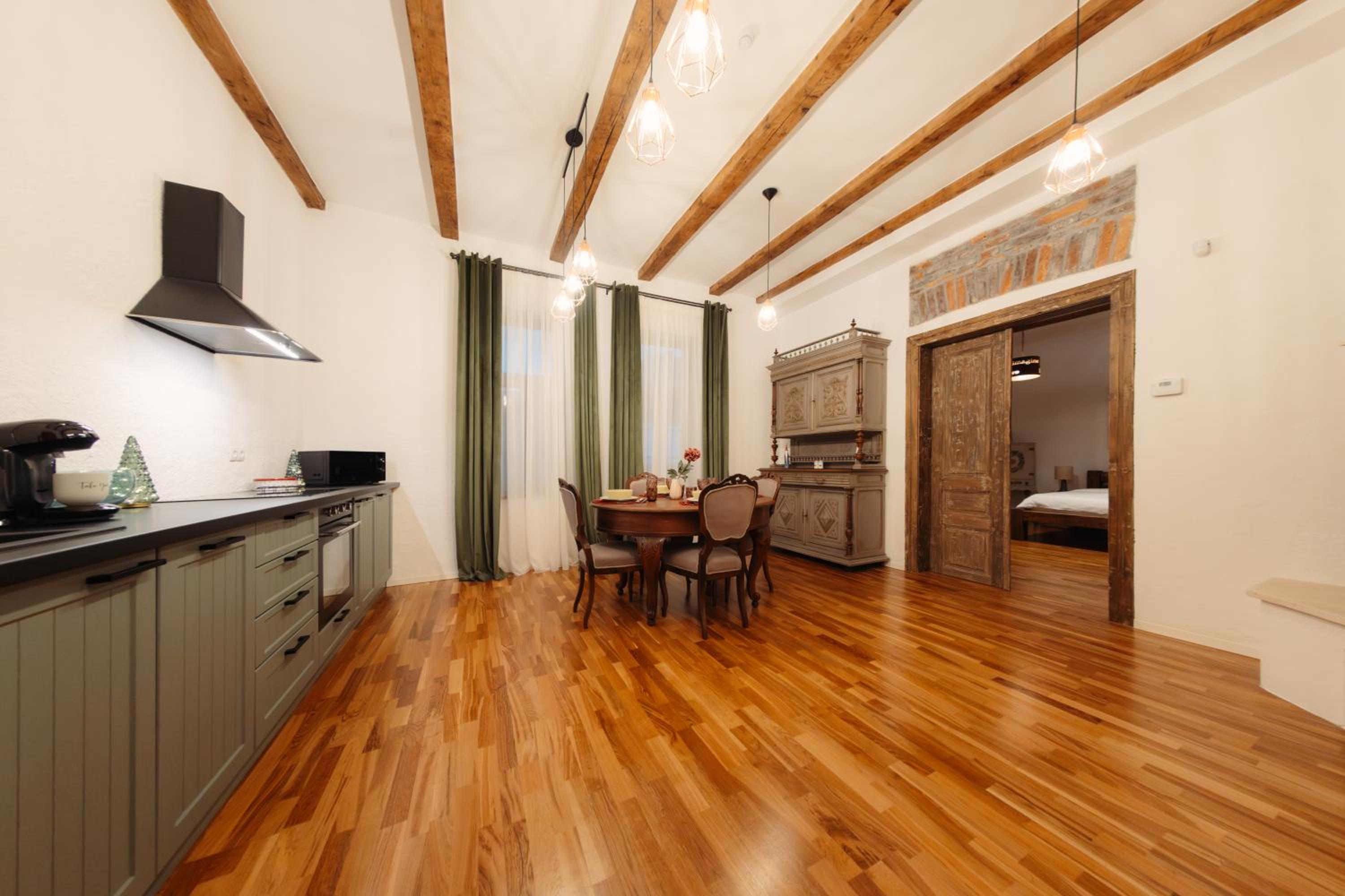 One-Bedroom Apartment - Photo 11