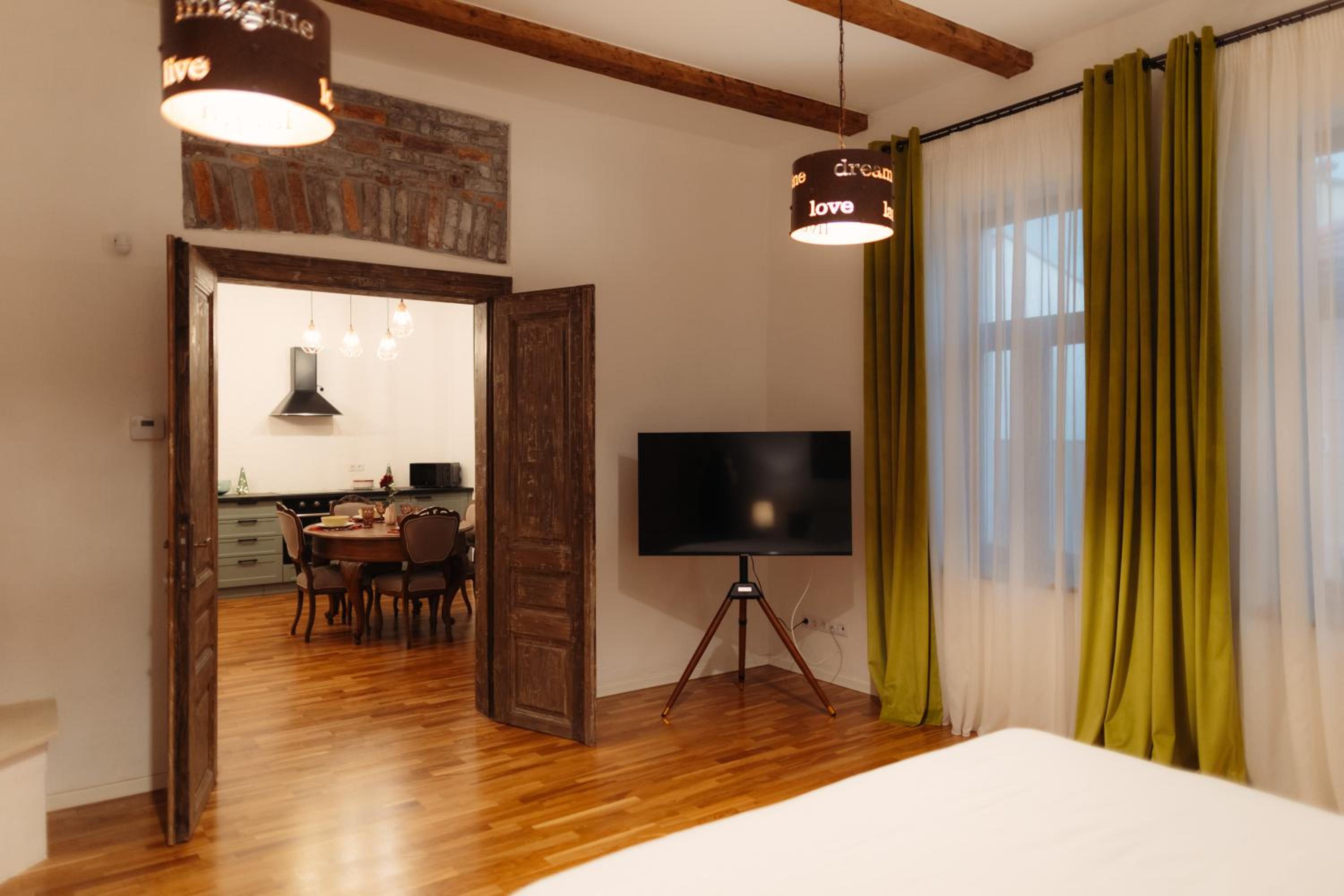 One-Bedroom Apartment - Photo 16