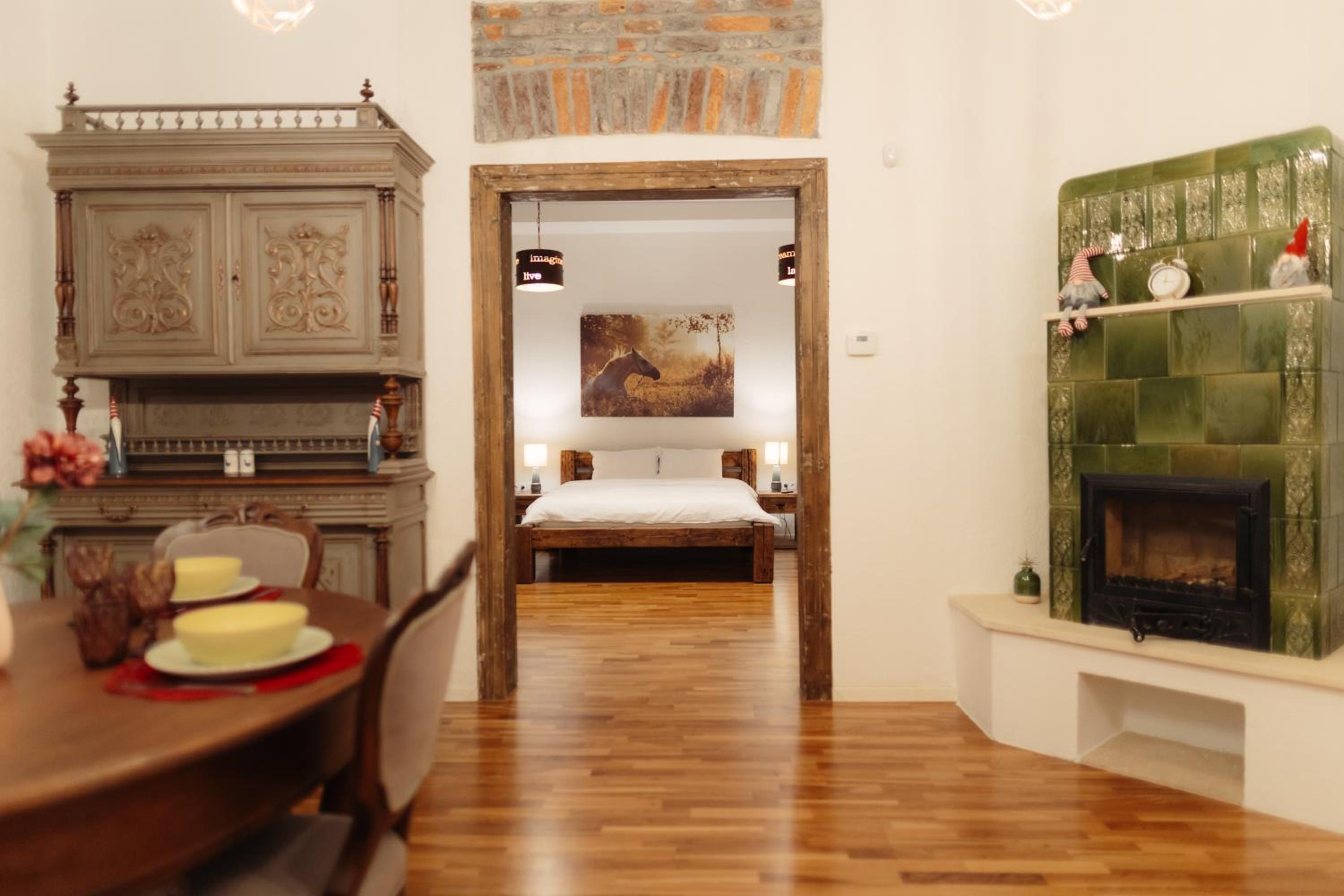 One-Bedroom Apartment - Photo 17