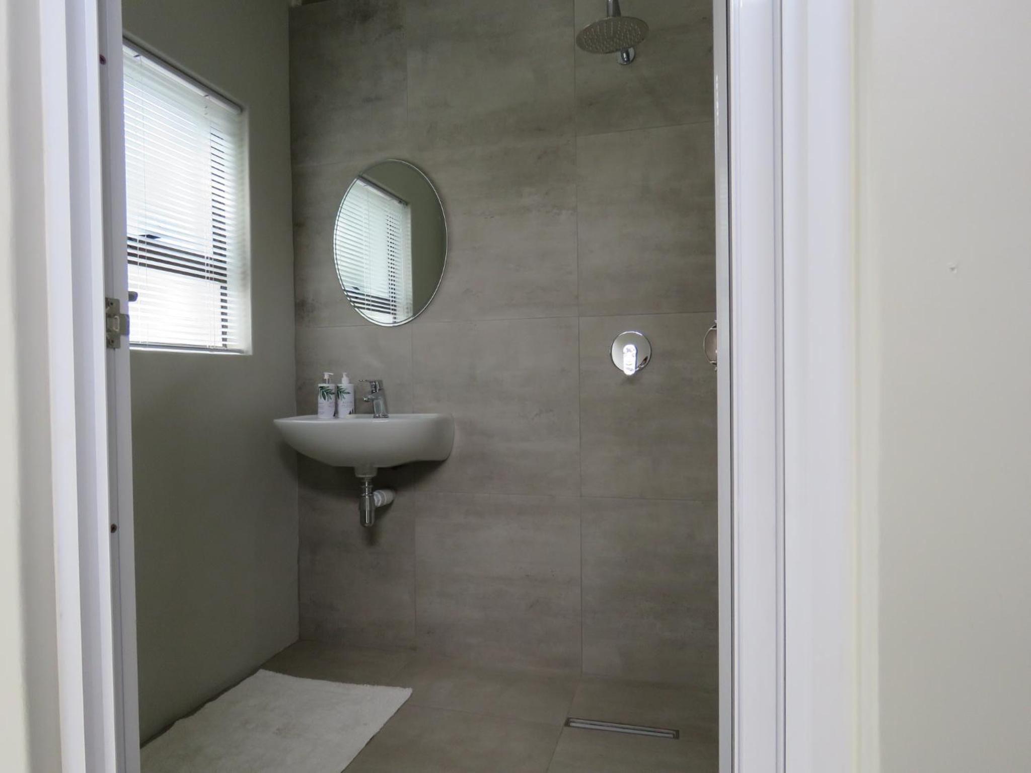 Standard Twin Room photo 2