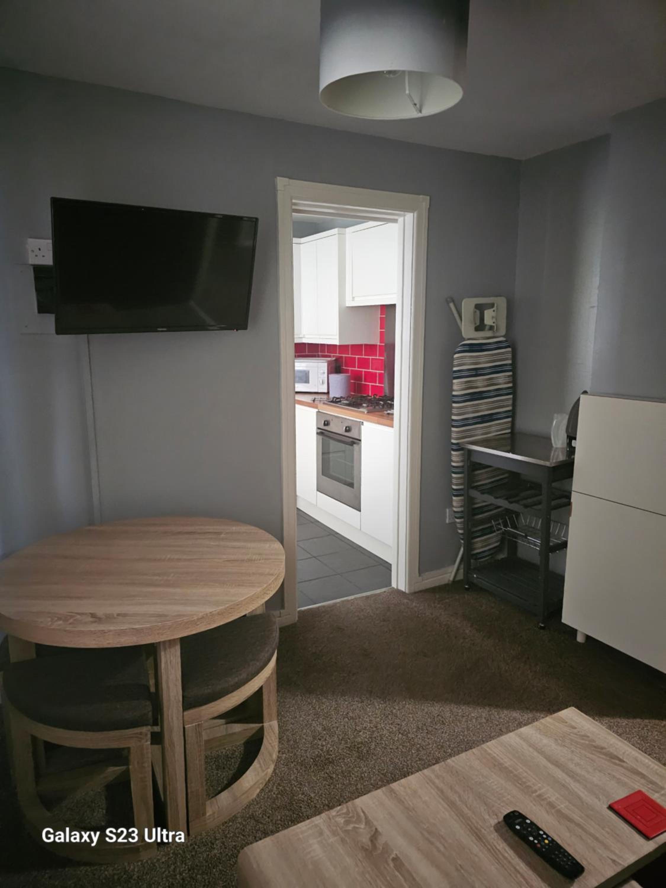 Apartment - Photo 20