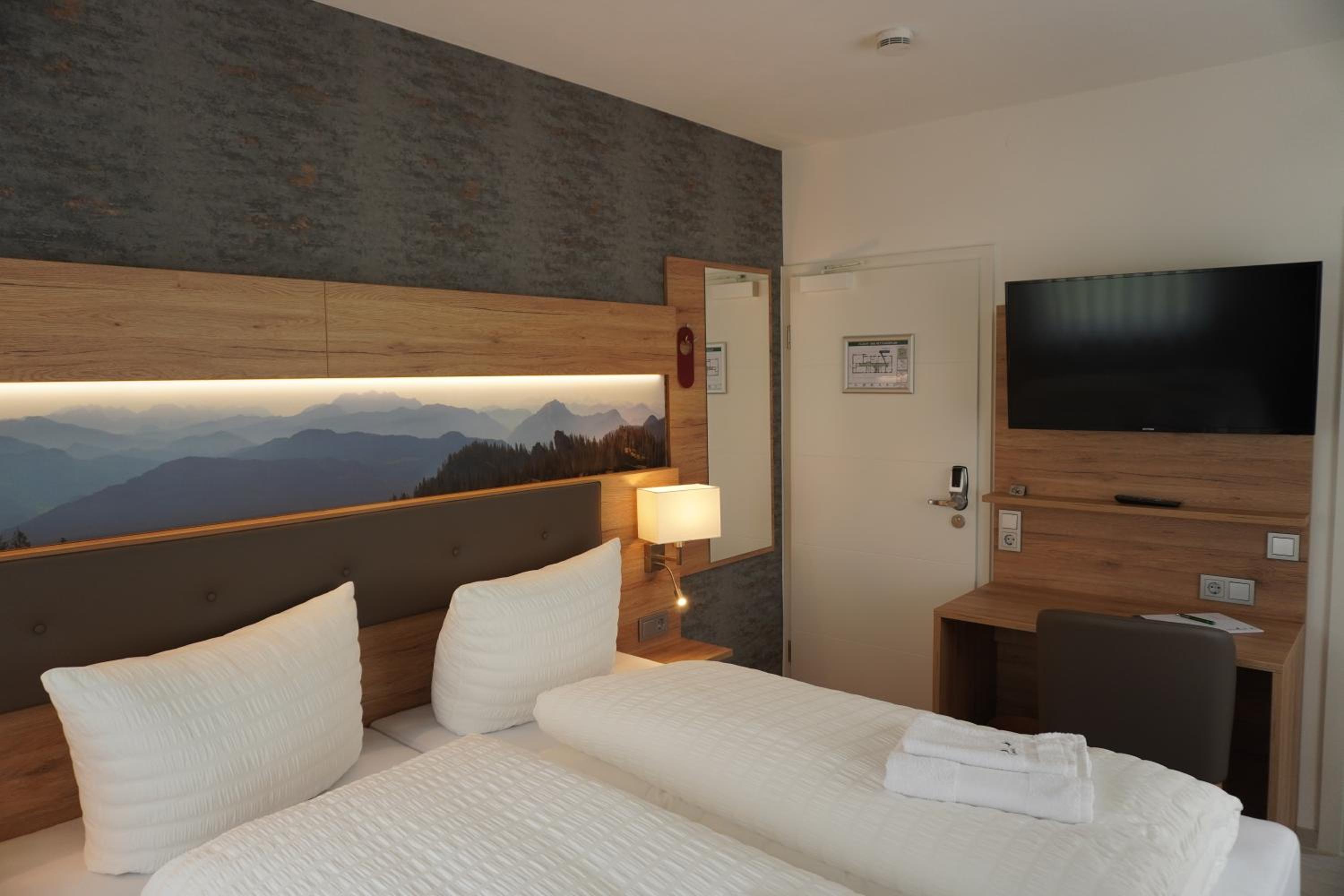 Double Room with Private Bathroom photo 1