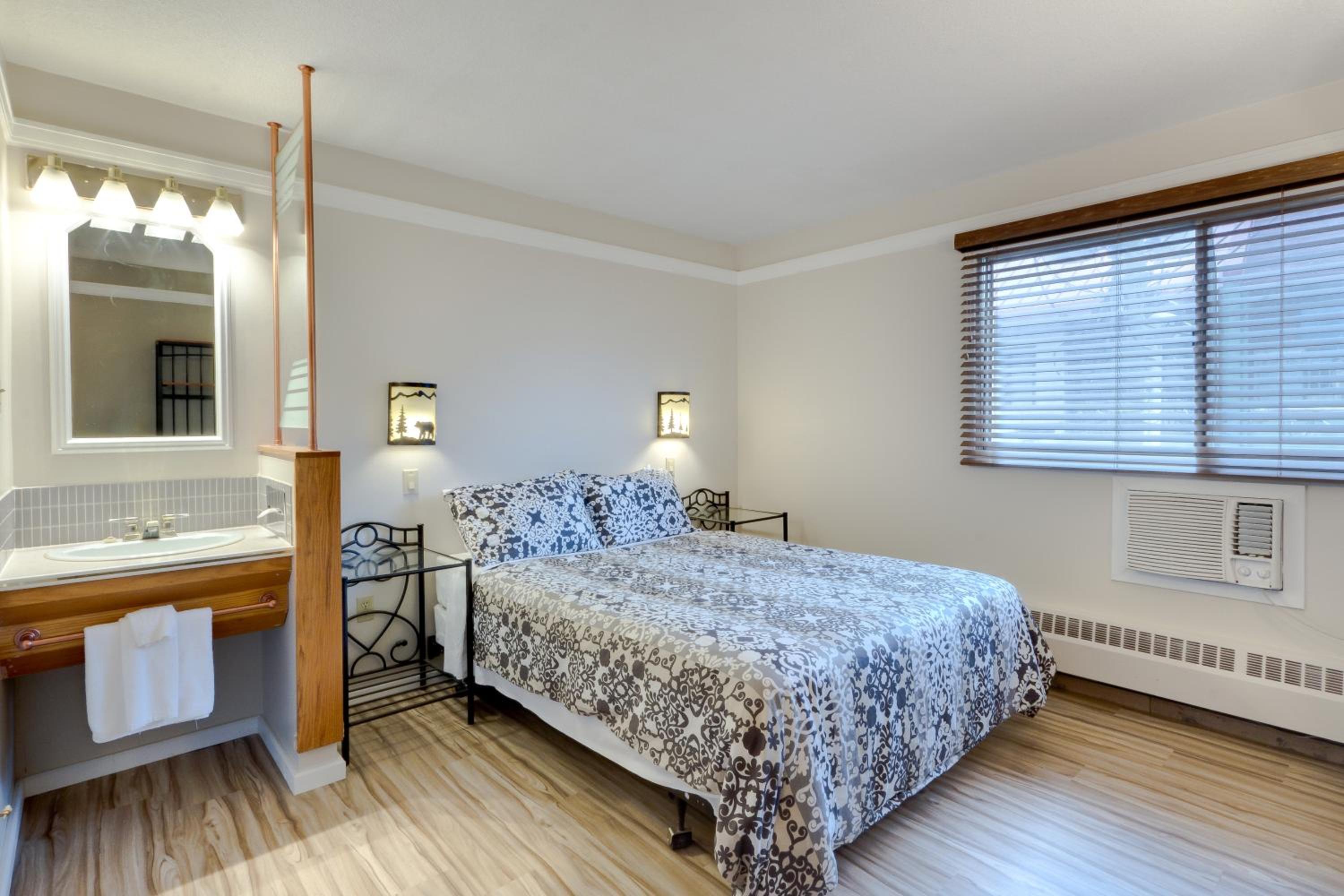 Standard Queen Room - Photo 3