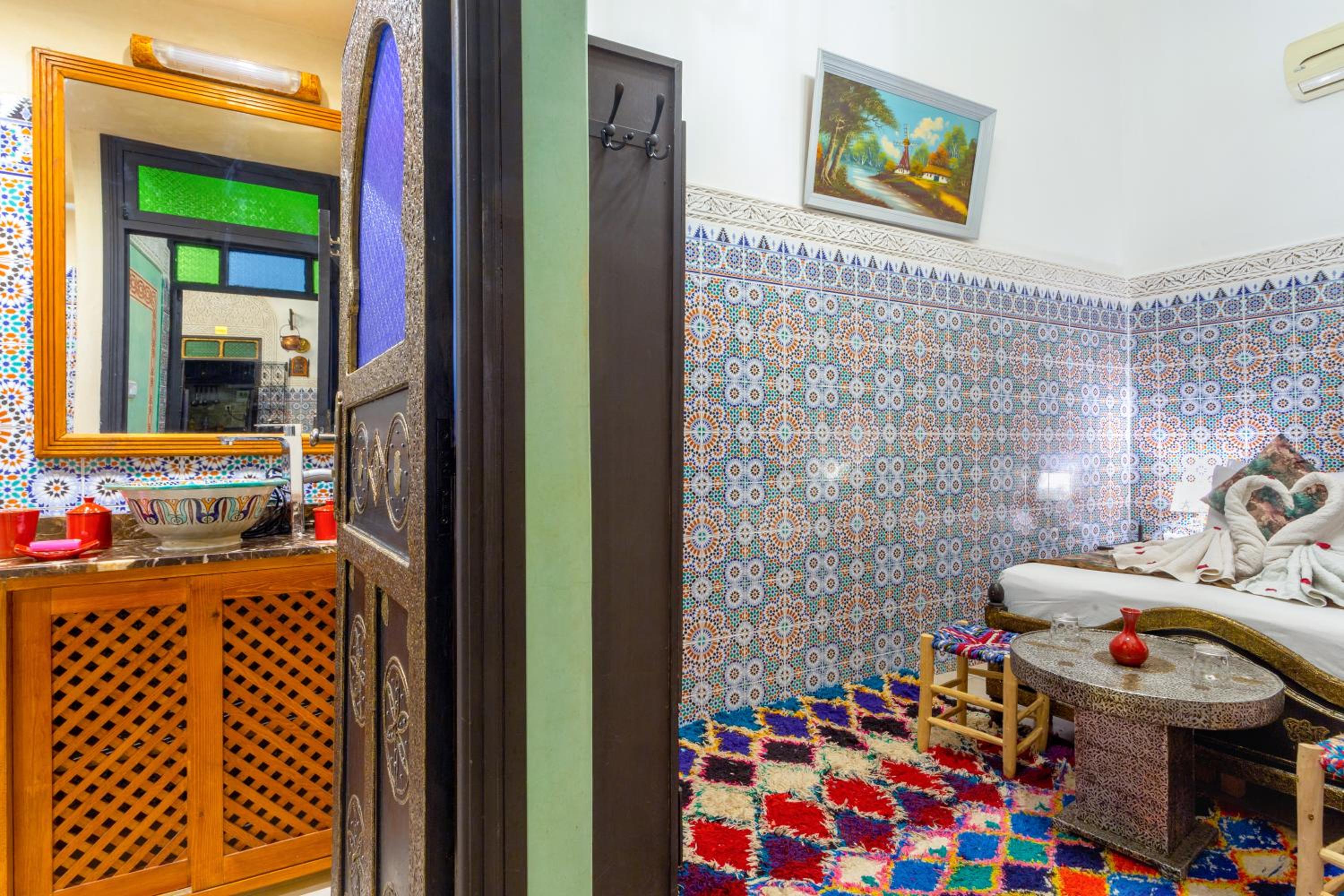Double Room with Private Bathroom - Photo 1