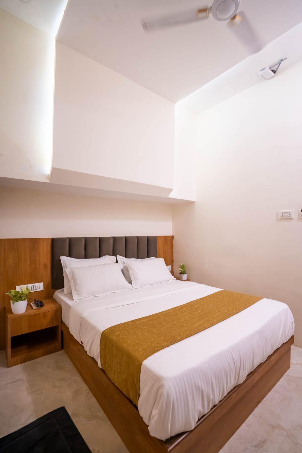 Superior King Room