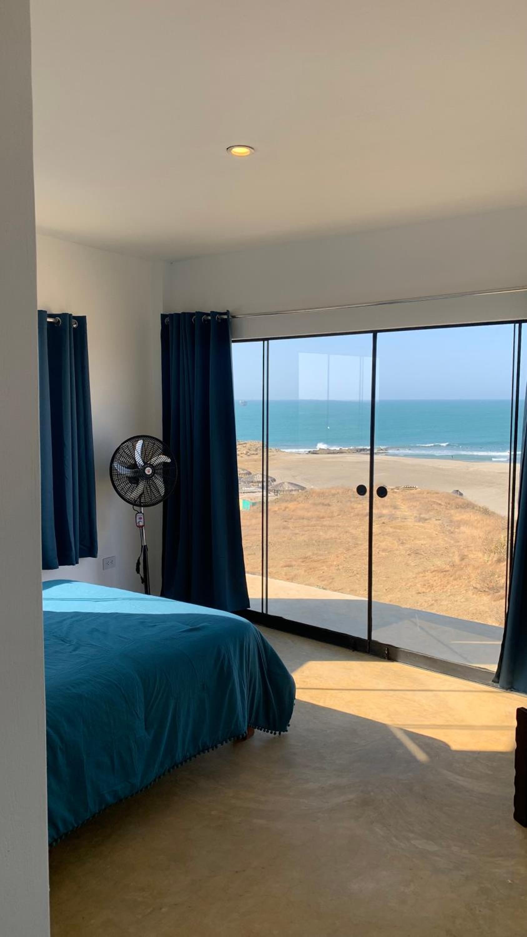 Deluxe Double Room with Balcony and Sea View photo 2