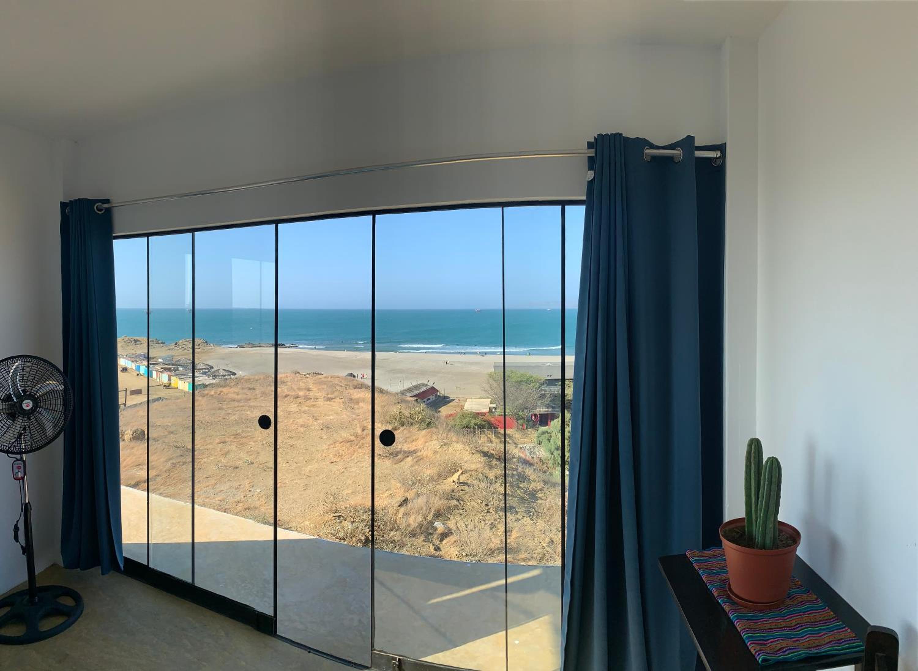 Deluxe Double Room with Balcony and Sea View photo 3