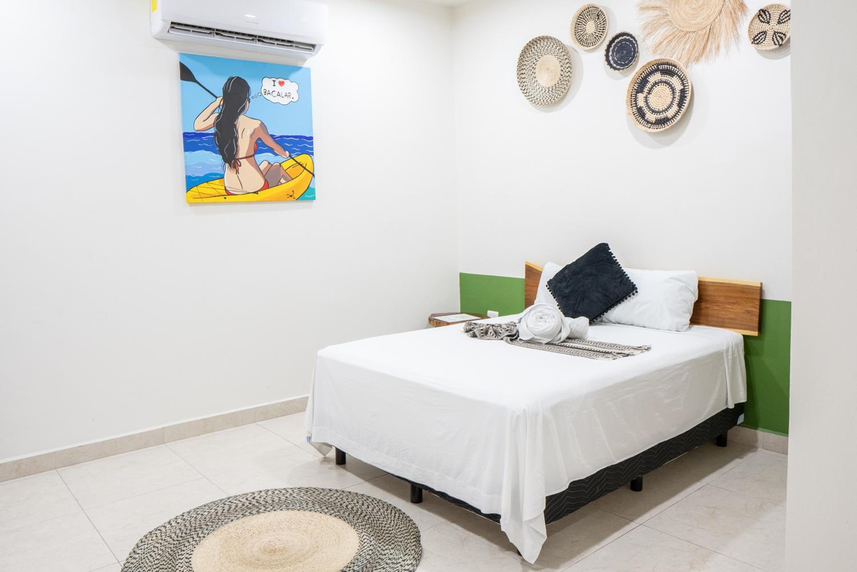 Standard Double Room - Photo 9