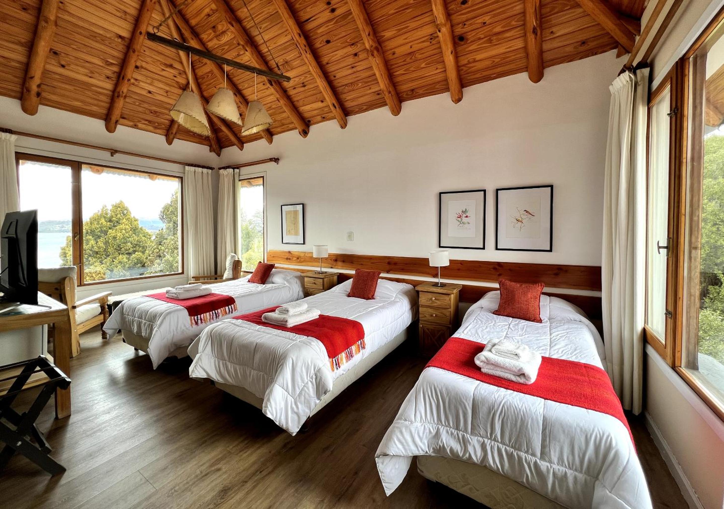 Triple Room with Lake View