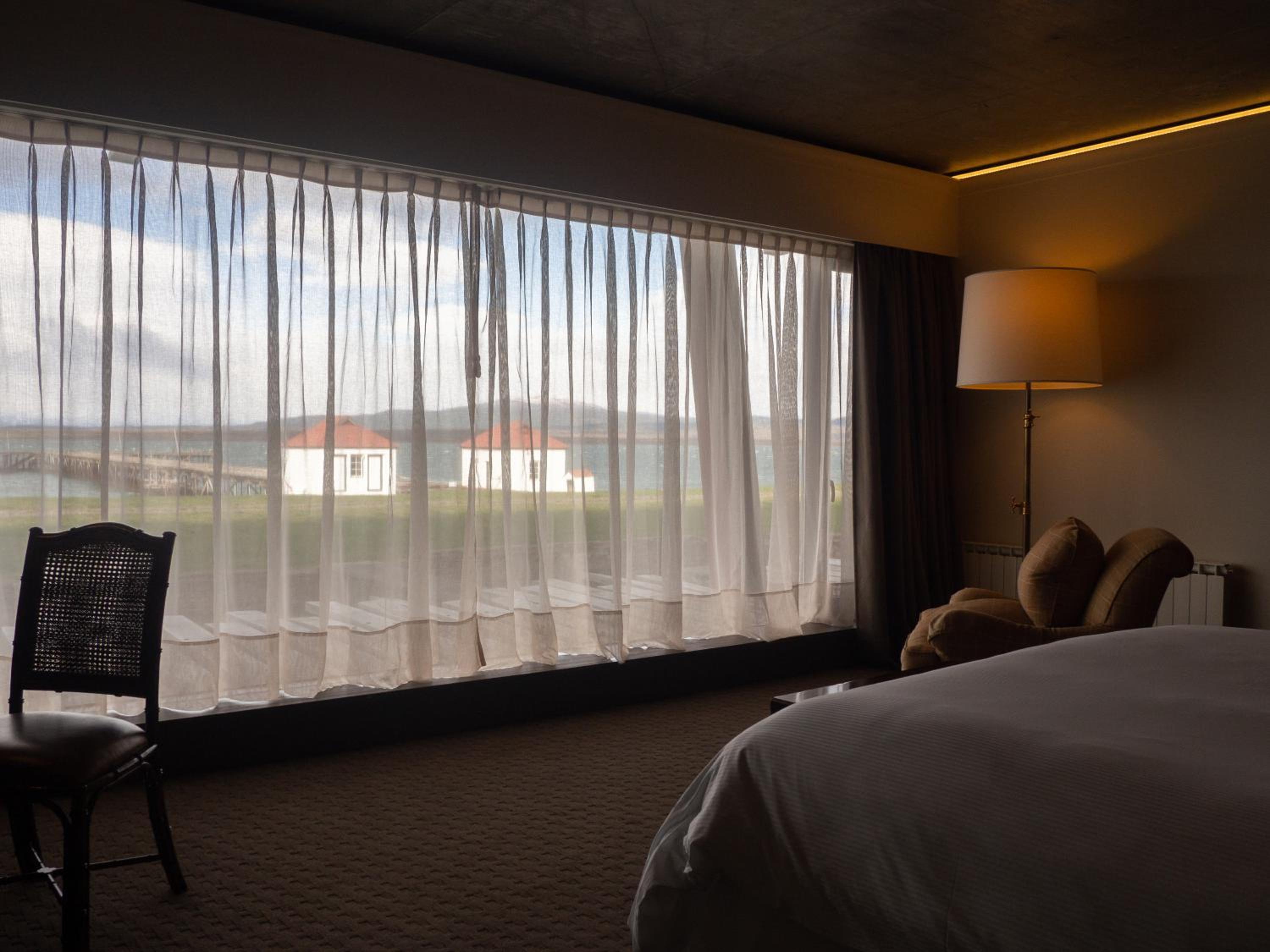 Standard King Room photo 3