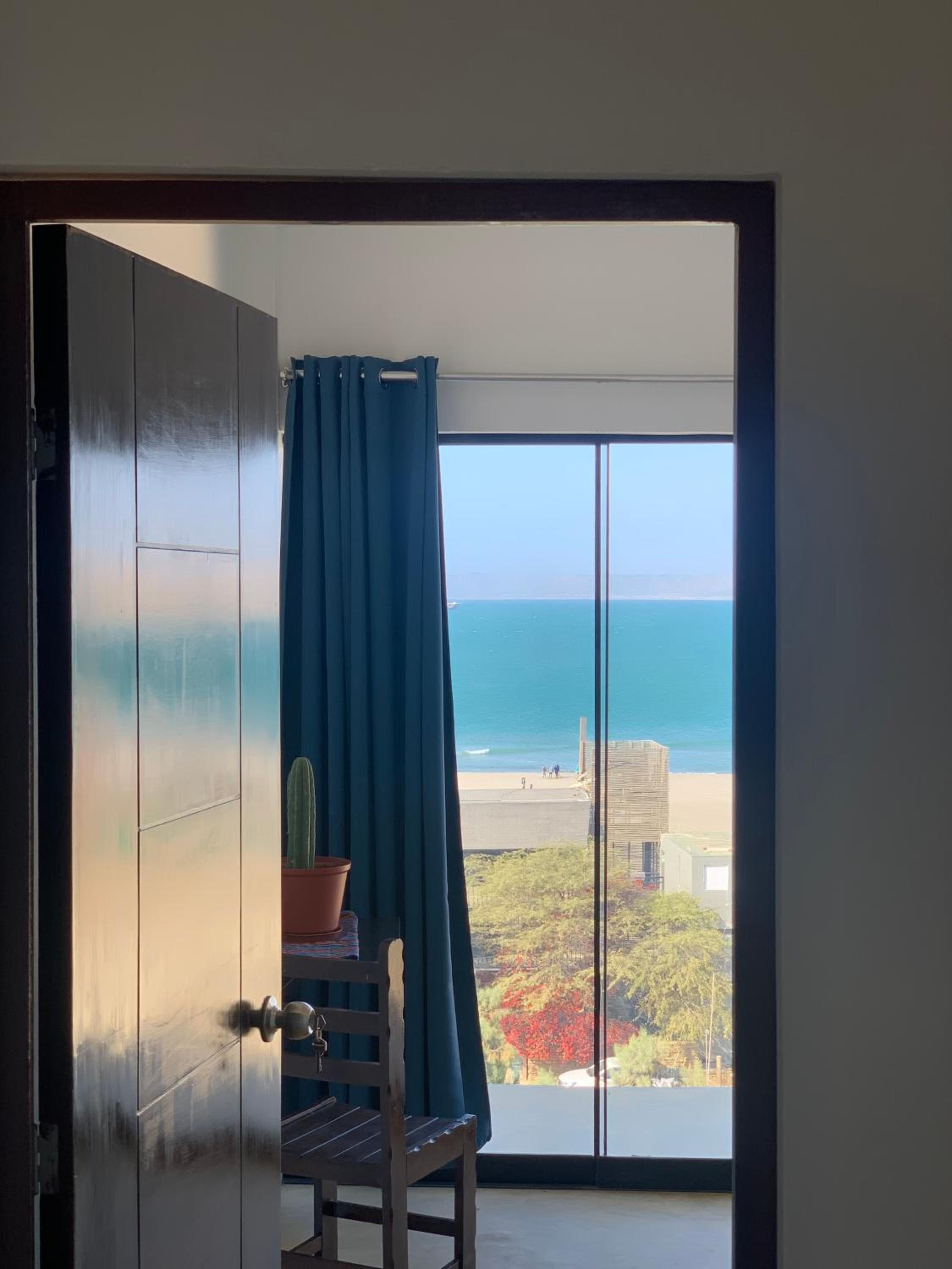 Deluxe Double Room with Balcony and Sea View photo 3