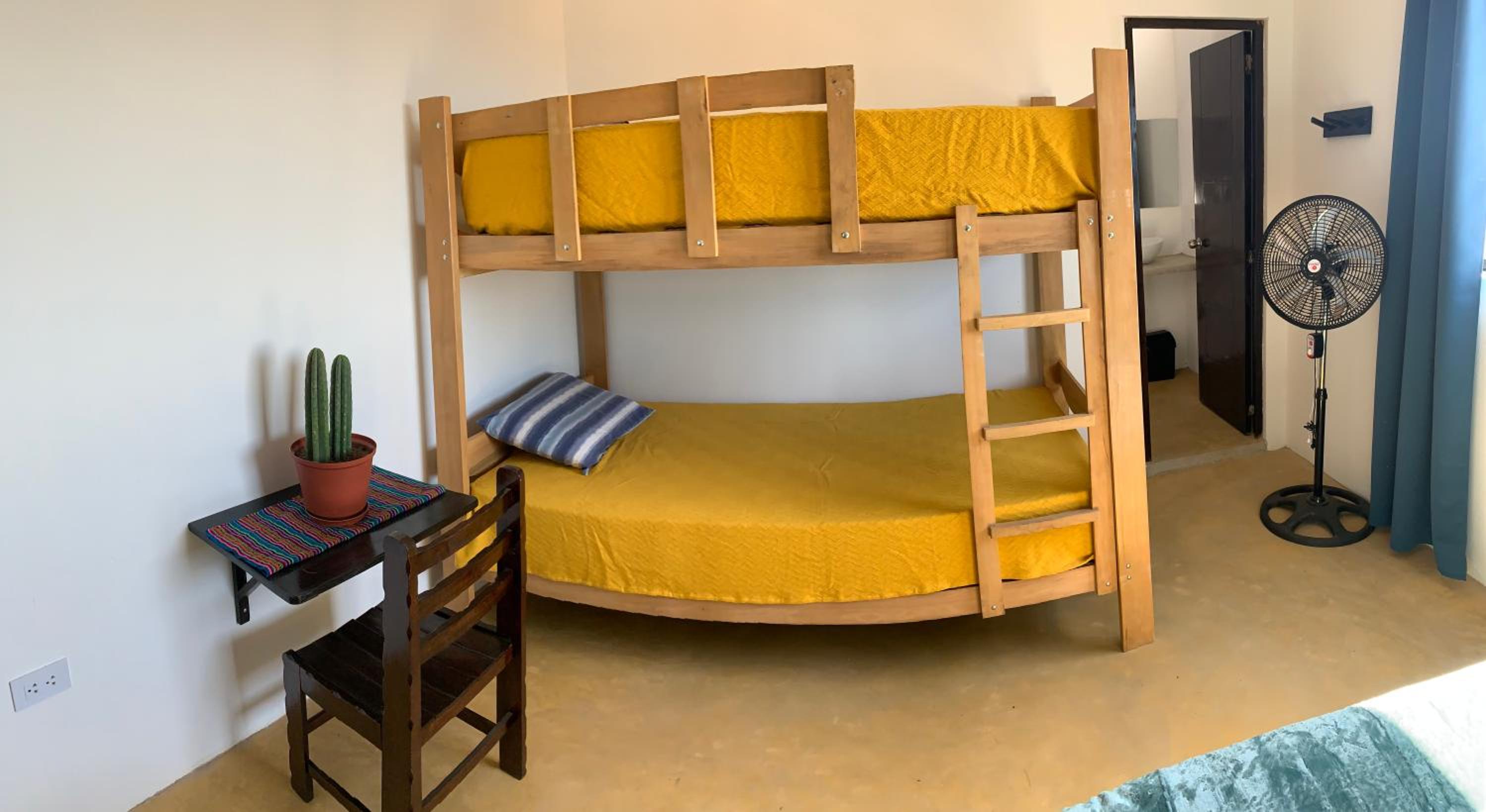 Deluxe Double Room with Balcony and Sea View photo 2