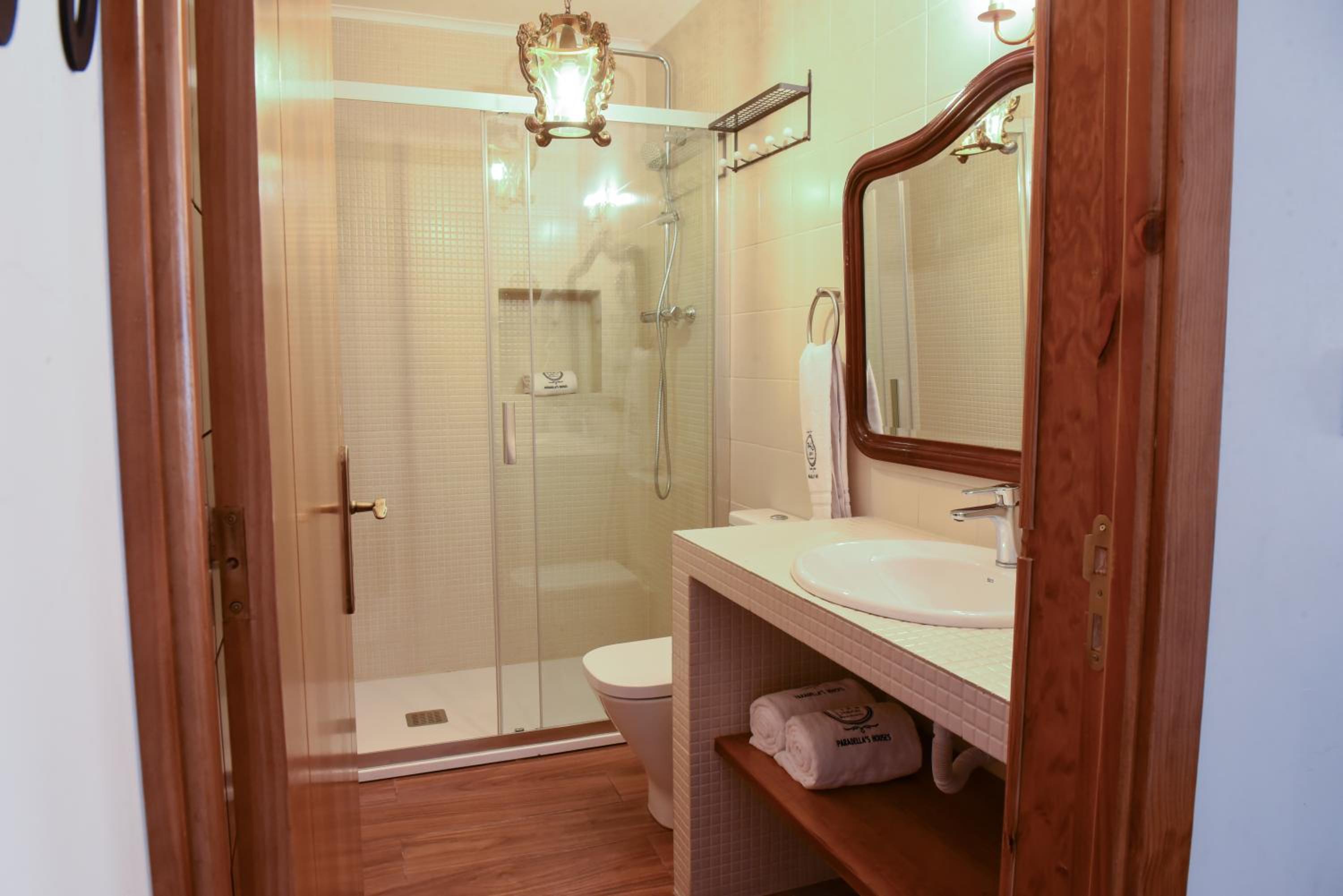One-Bedroom House - Photo 11