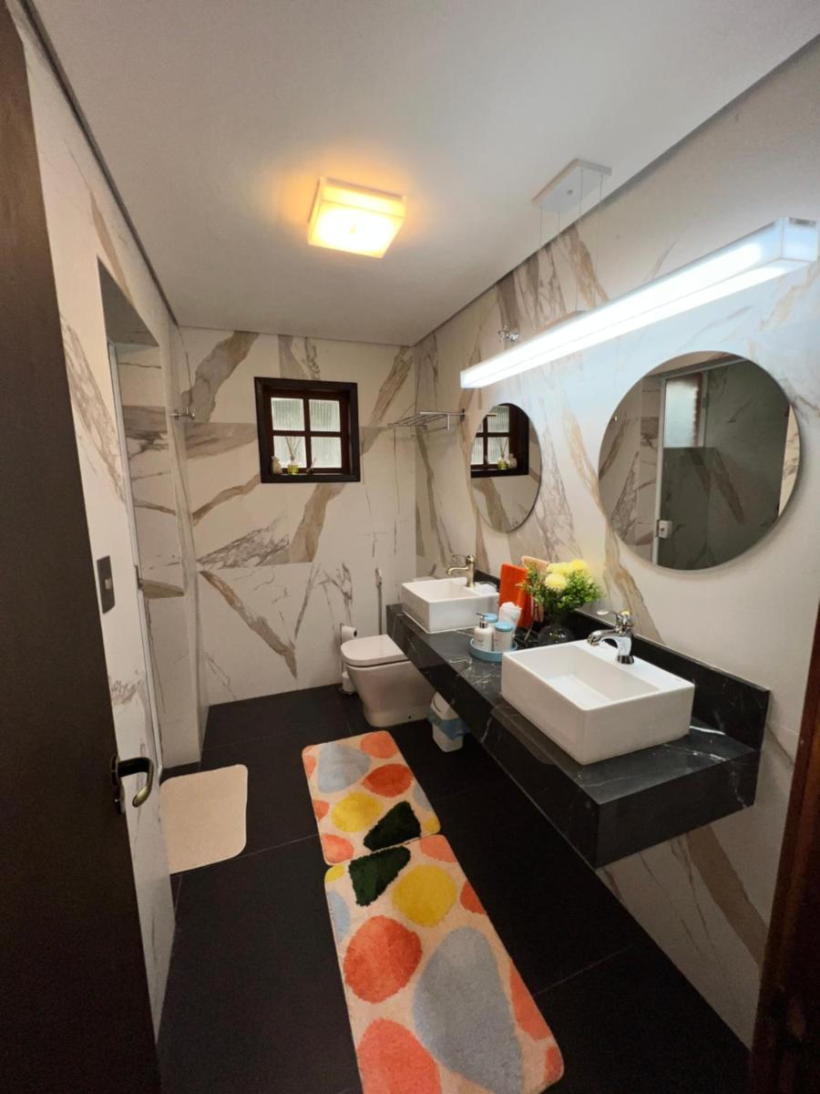 Two-Bedroom House - Photo 20