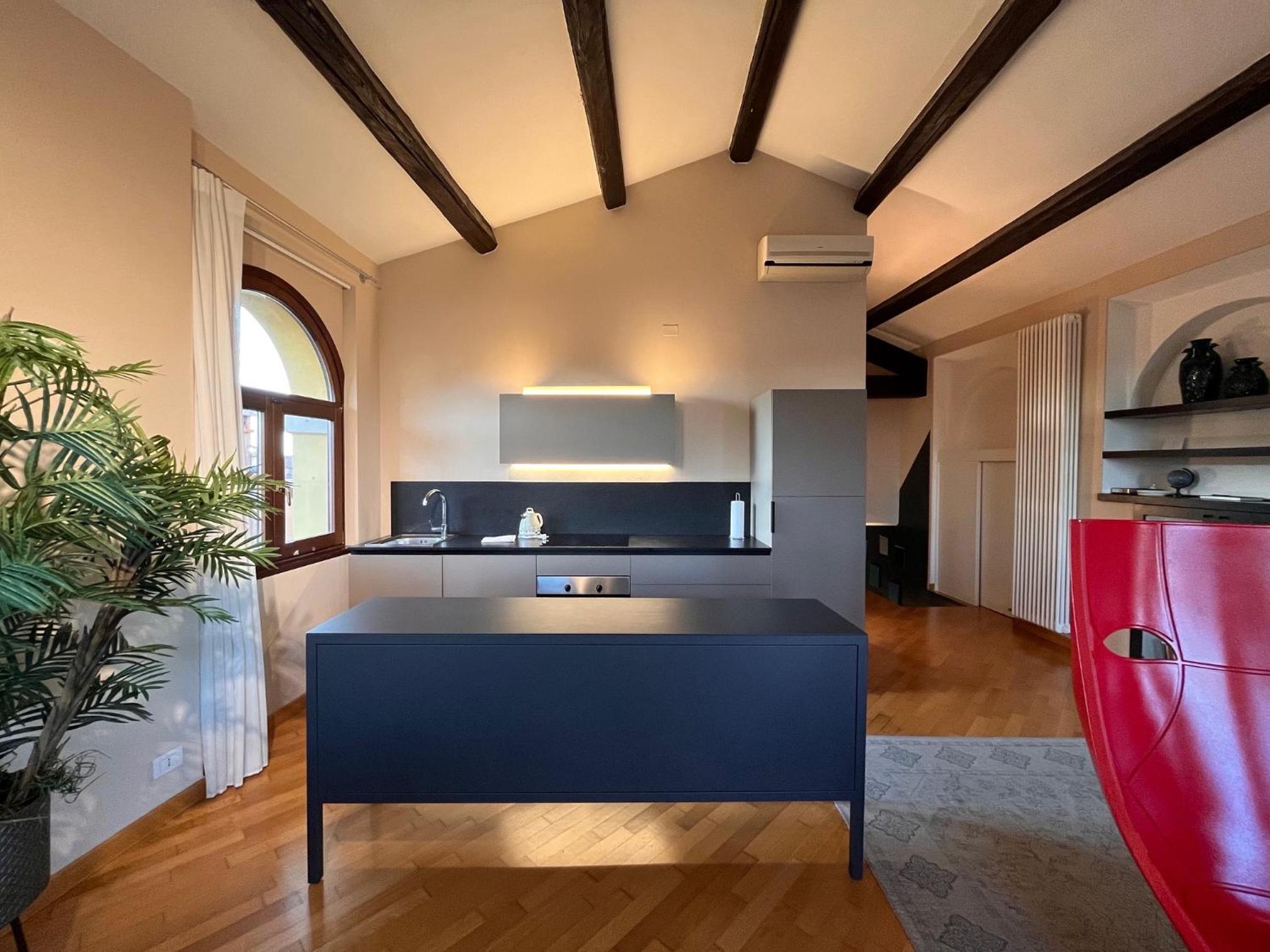 Penthouse Apartment - Photo 15