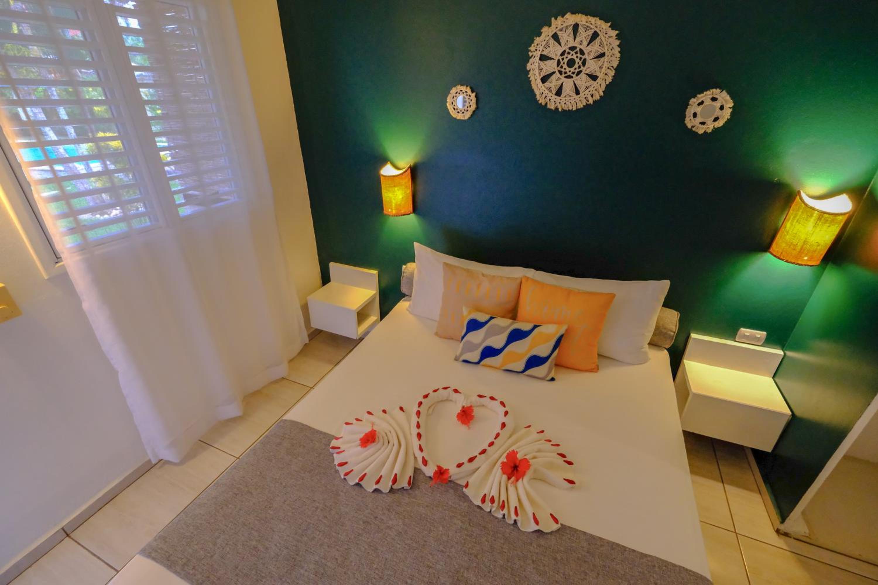 Double Room with Pool View photo 3